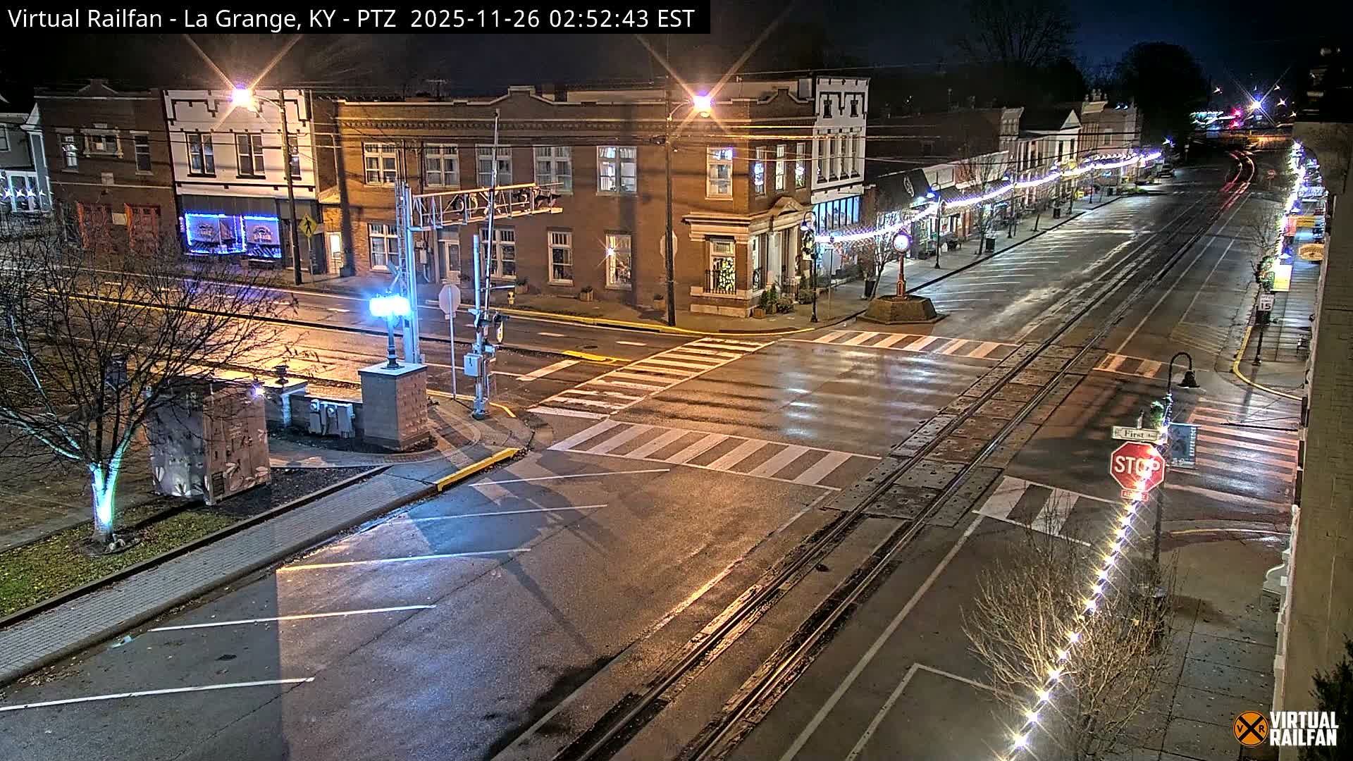 La Grange City & Railroad Crossing Live Cam - La Grange, Oldham, Kentucky, USA