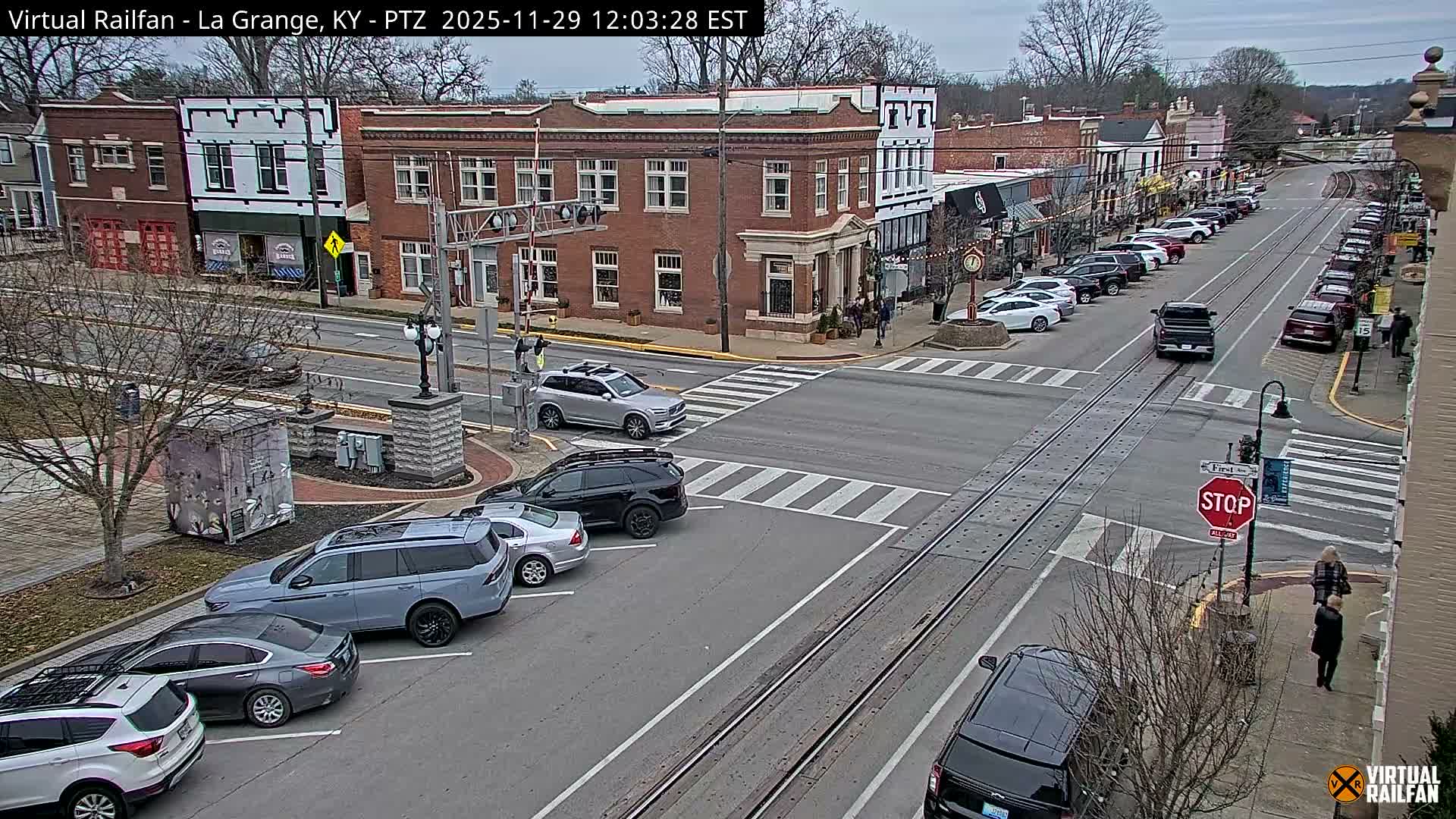 La Grange City & Railroad Crossing Live Cam - La Grange, Oldham, Kentucky, USA