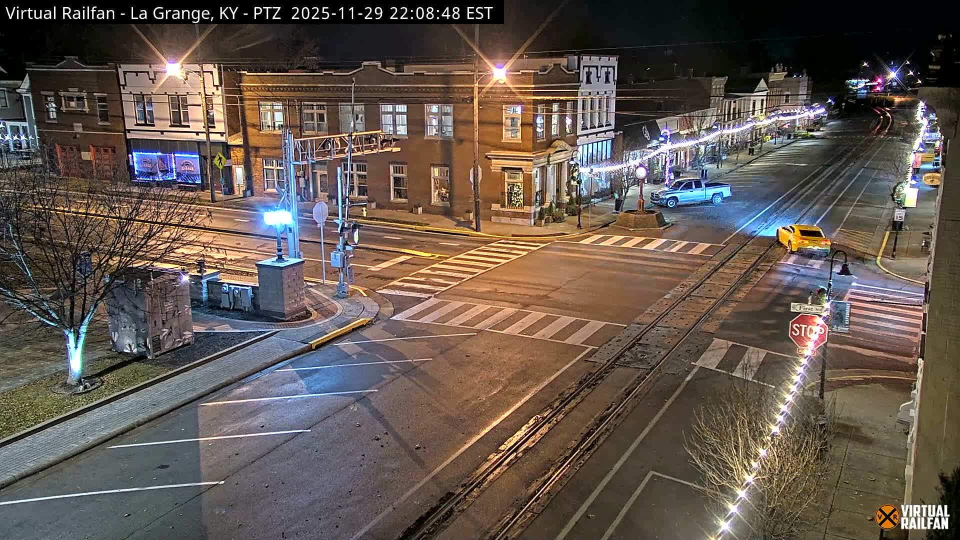 La Grange City & Railroad Crossing Live Cam - La Grange, Oldham, Kentucky, USA