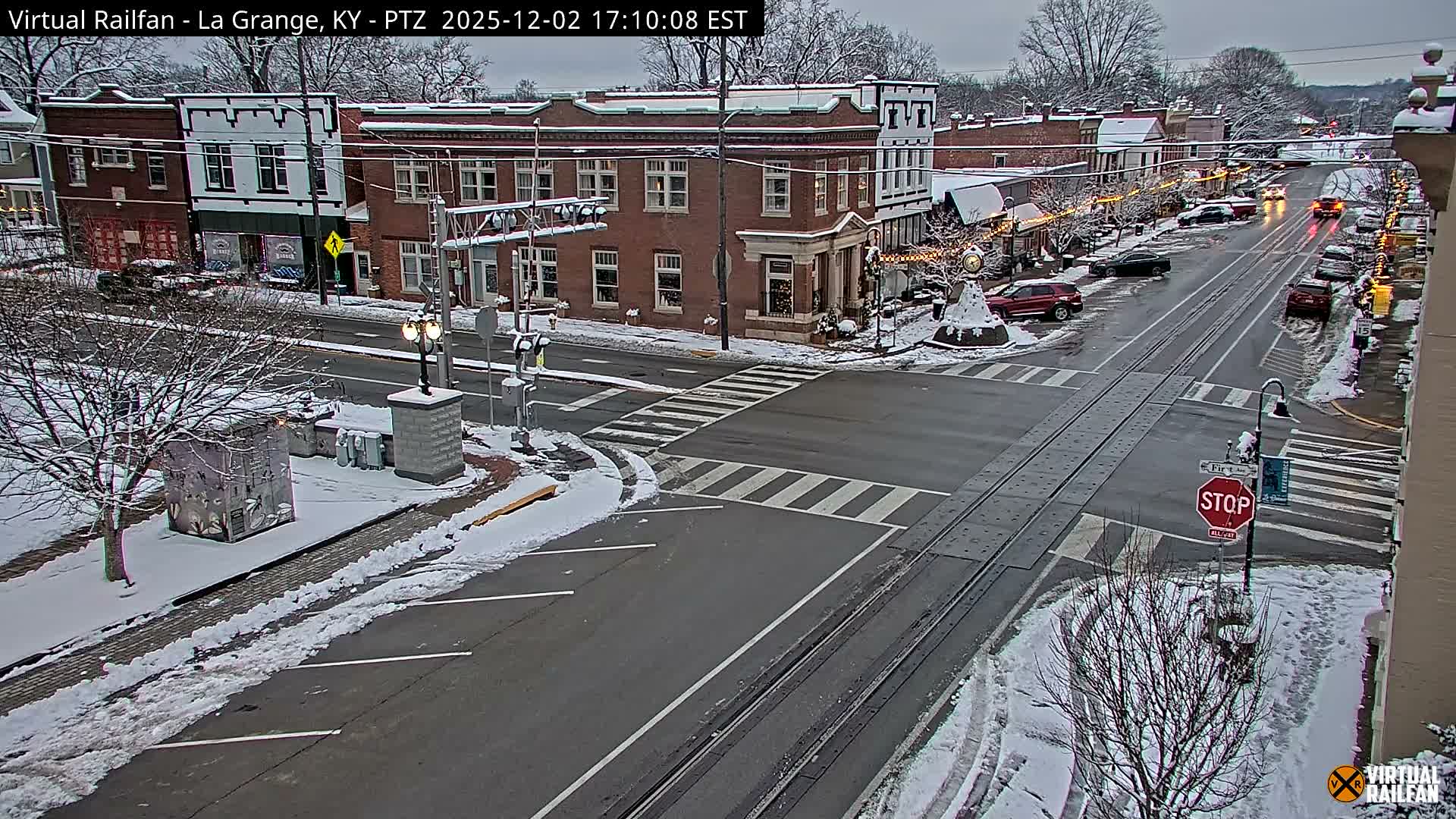 La Grange City & Railroad Crossing Live Cam - La Grange, Oldham, Kentucky, USA