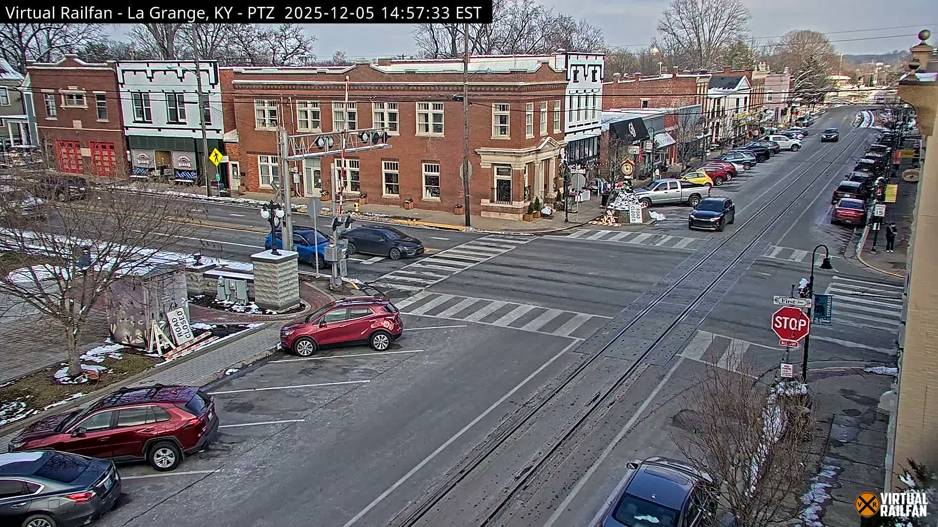 La Grange City & Railroad Crossing Live Cam - La Grange, Oldham, Kentucky, USA