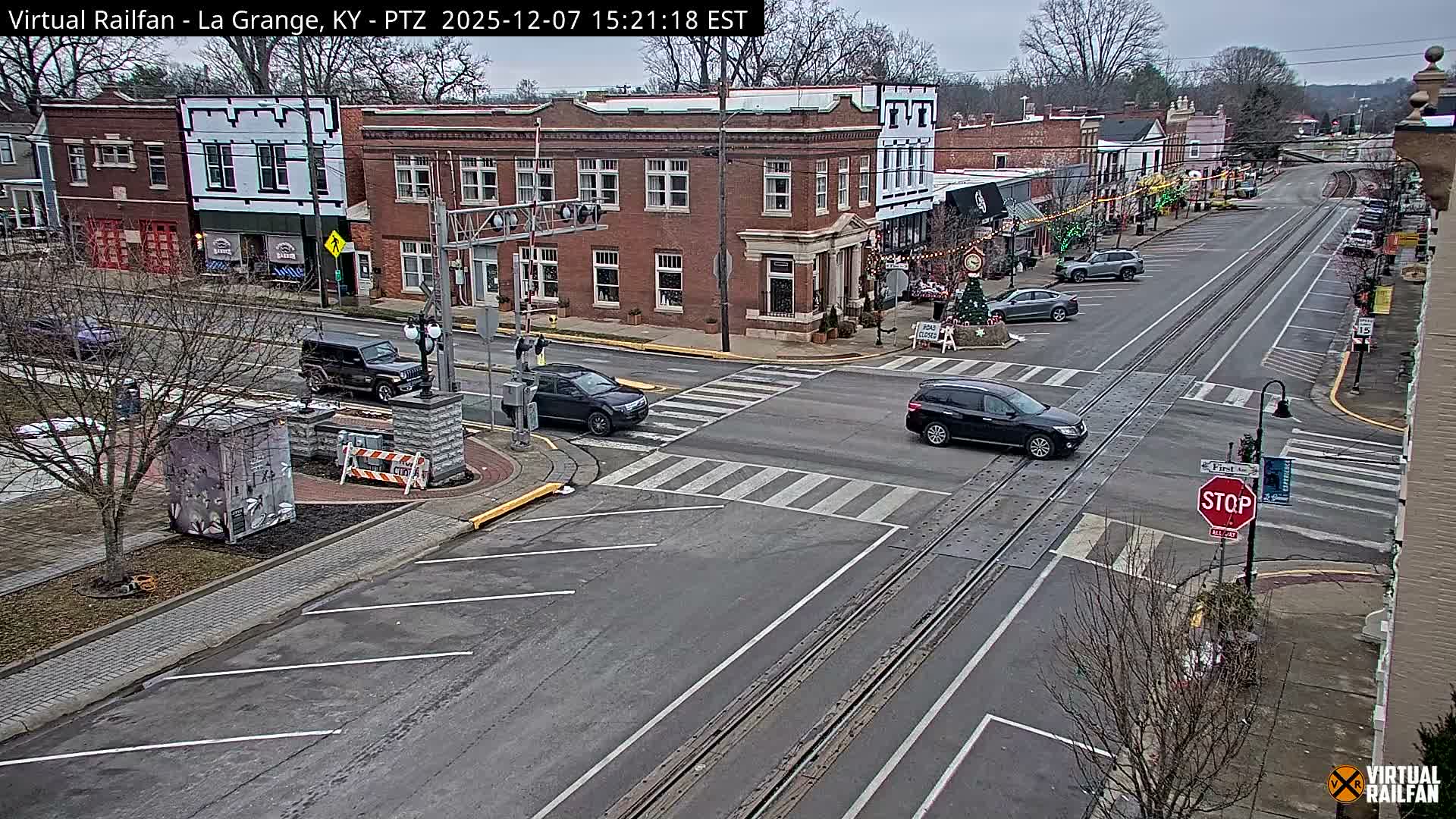 La Grange City & Railroad Crossing Live Cam - La Grange, Oldham, Kentucky, USA