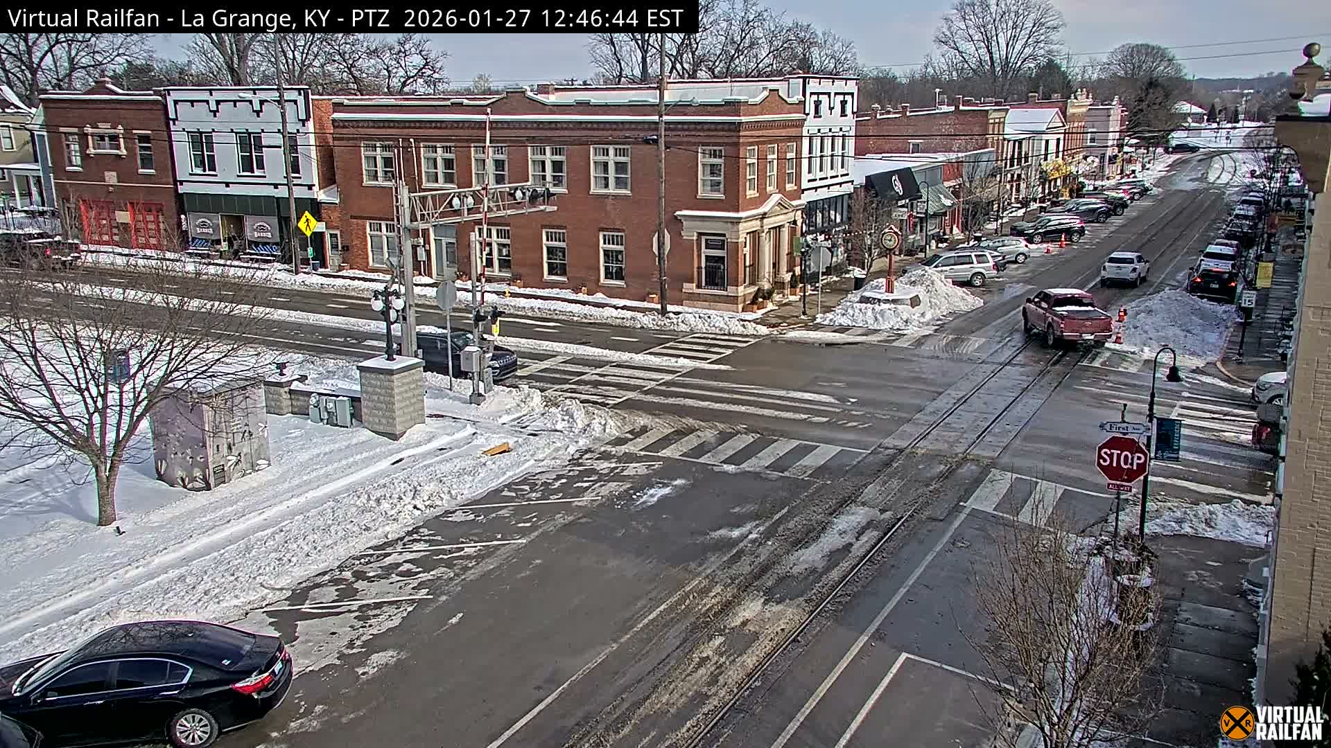 La Grange City & Railroad Crossing Live Cam - La Grange, Oldham, Kentucky, USA