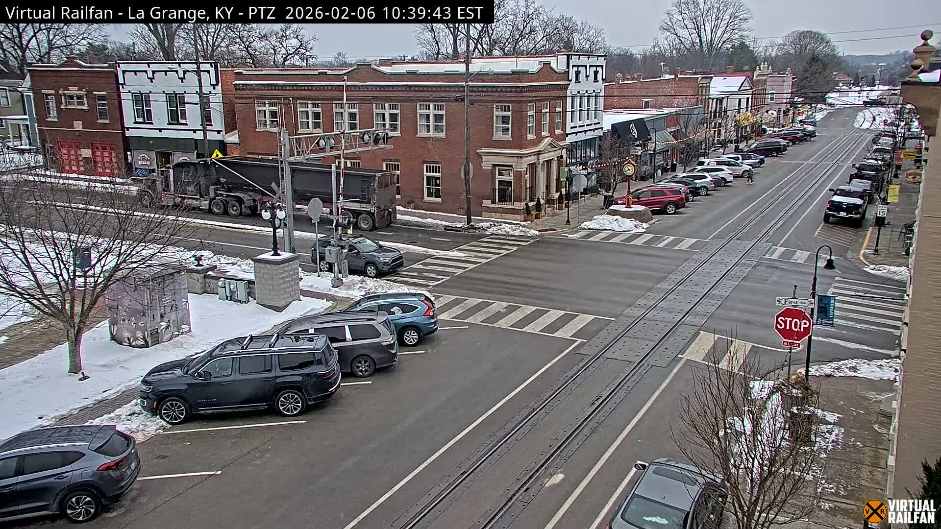 La Grange City & Railroad Crossing Live Cam - La Grange, Oldham, Kentucky, USA
