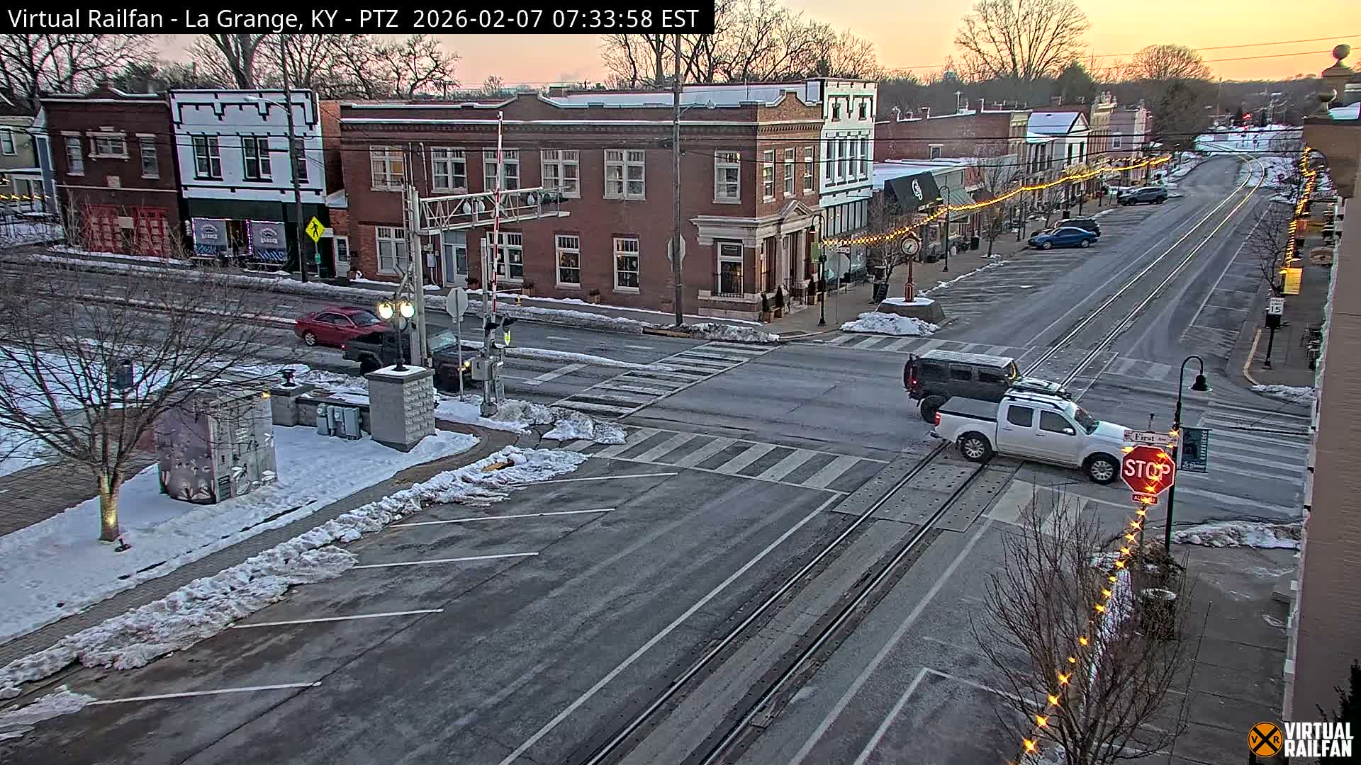 La Grange City & Railroad Crossing Live Cam - La Grange, Oldham, Kentucky, USA
