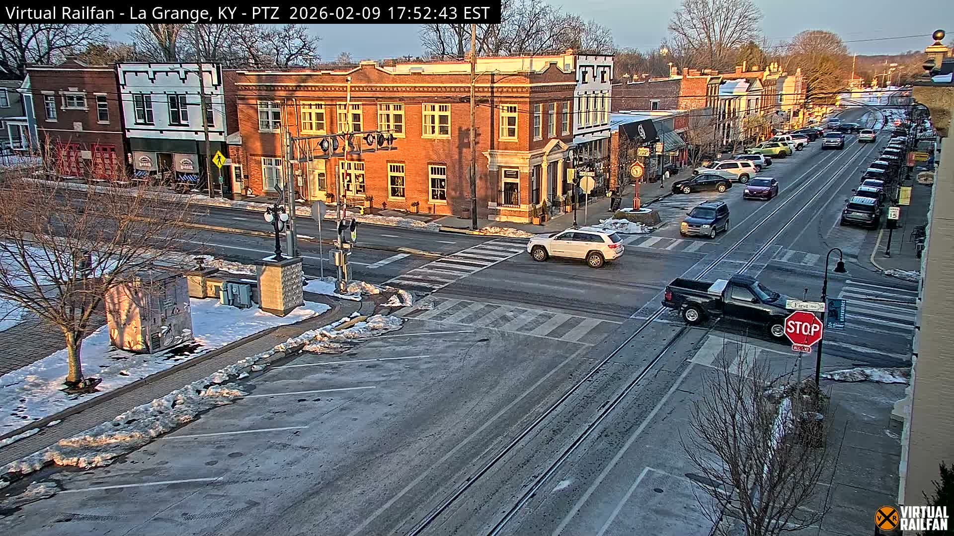 La Grange City & Railroad Crossing Live Cam - La Grange, Oldham, Kentucky, USA
