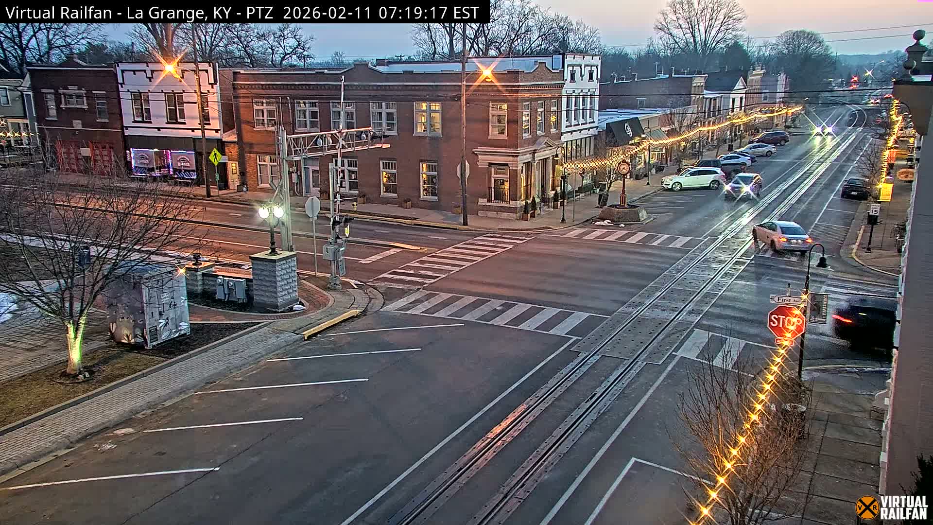 La Grange City & Railroad Crossing Live Cam - La Grange, Oldham, Kentucky, USA