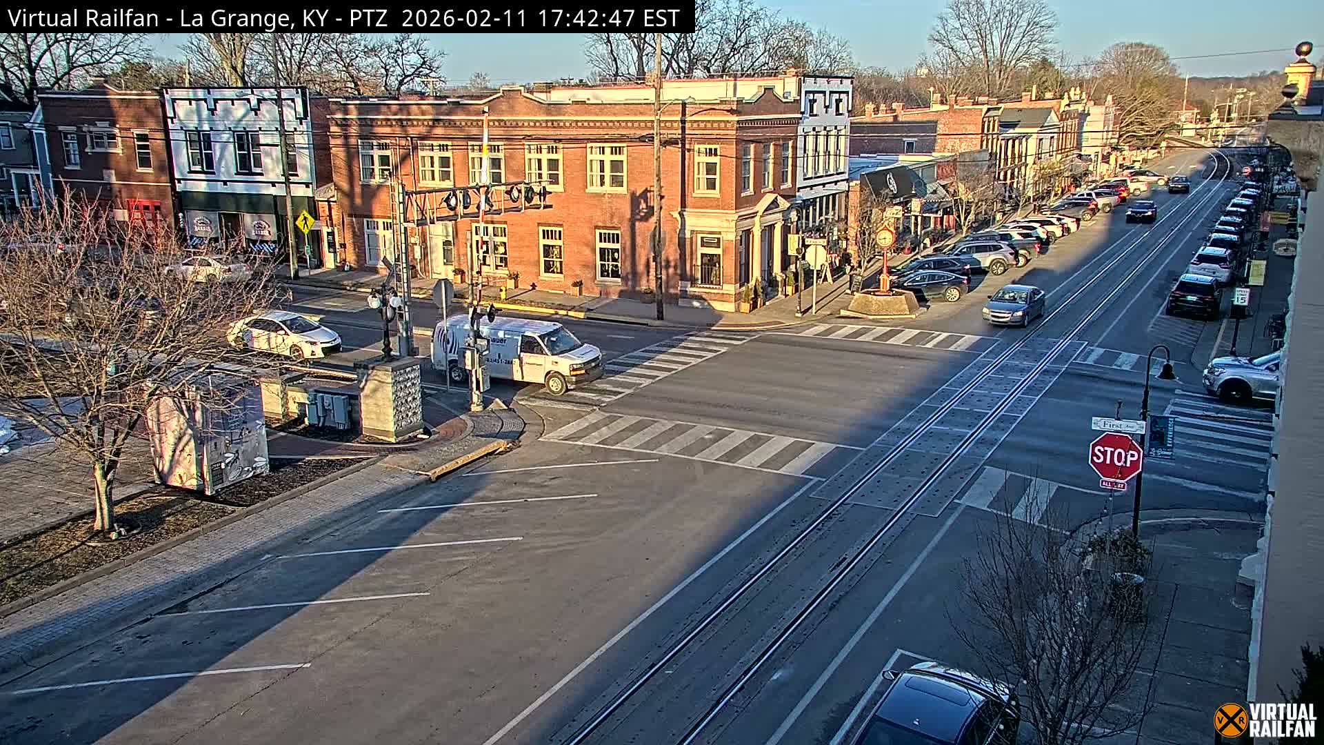 La Grange City & Railroad Crossing Live Cam - La Grange, Oldham, Kentucky, USA