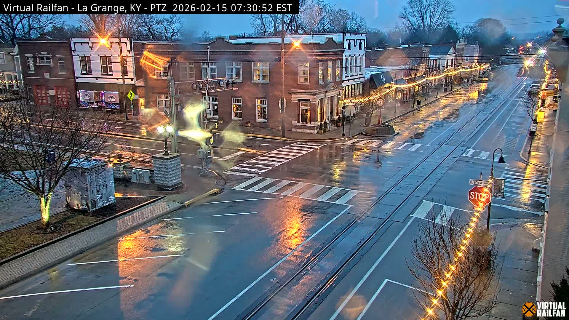 La Grange City & Railroad Crossing Live Cam - La Grange, Oldham, Kentucky, USA