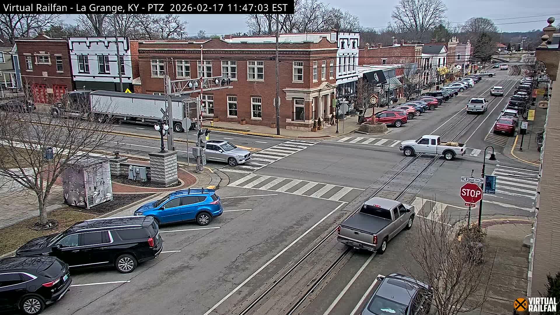 La Grange City & Railroad Crossing Live Cam - La Grange, Oldham, Kentucky, USA