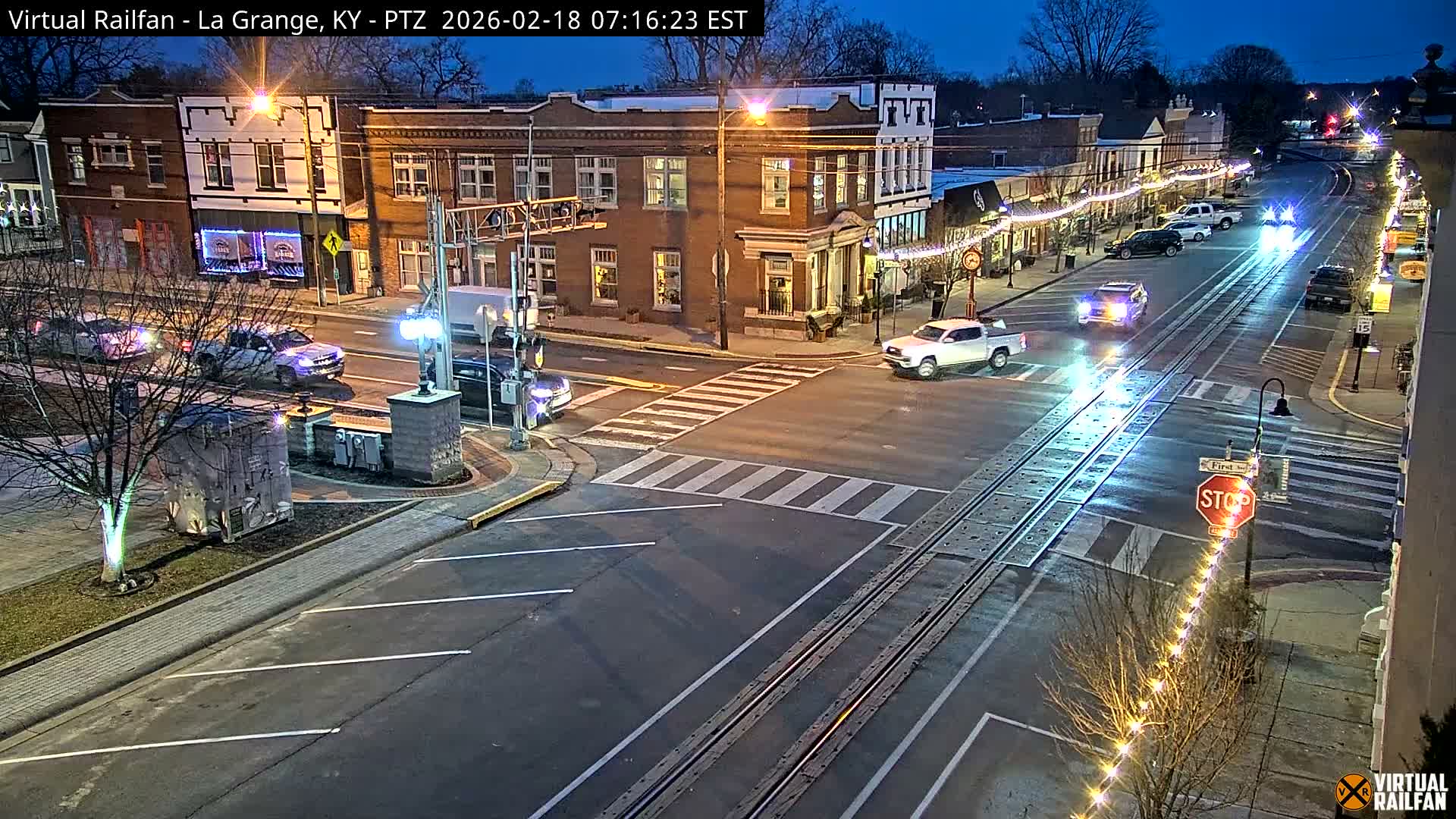 La Grange City & Railroad Crossing Live Cam - La Grange, Oldham, Kentucky, USA
