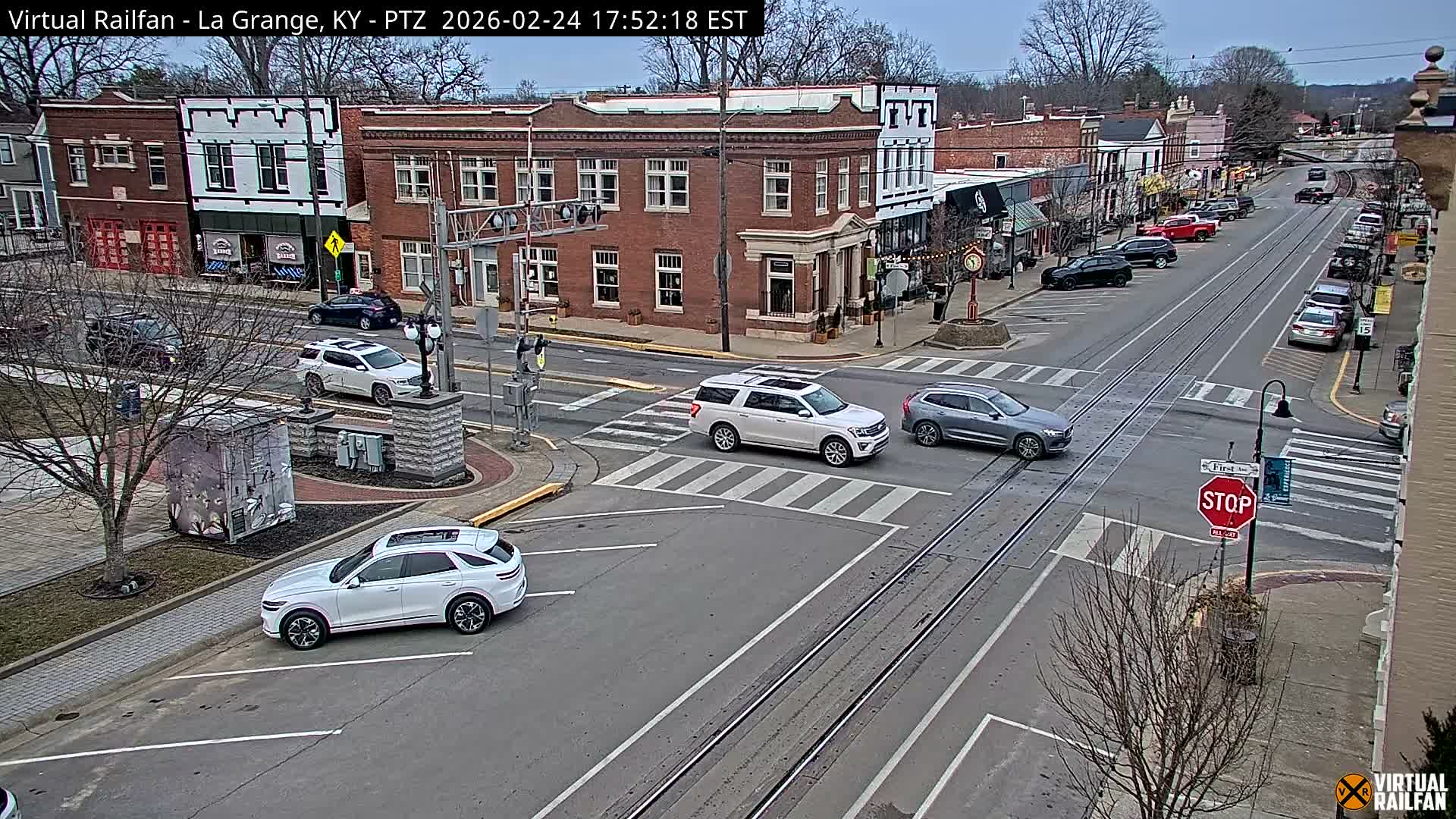 La Grange City & Railroad Crossing Live Cam - La Grange, Oldham, Kentucky, USA