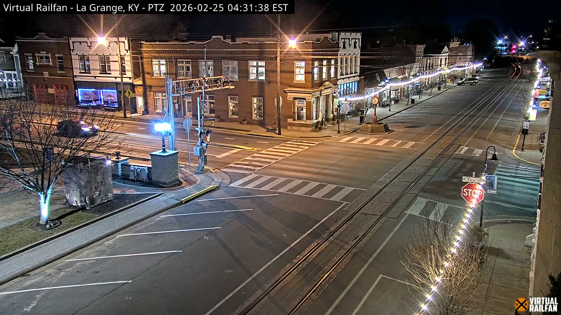 La Grange City & Railroad Crossing Live Cam - La Grange, Oldham, Kentucky, USA