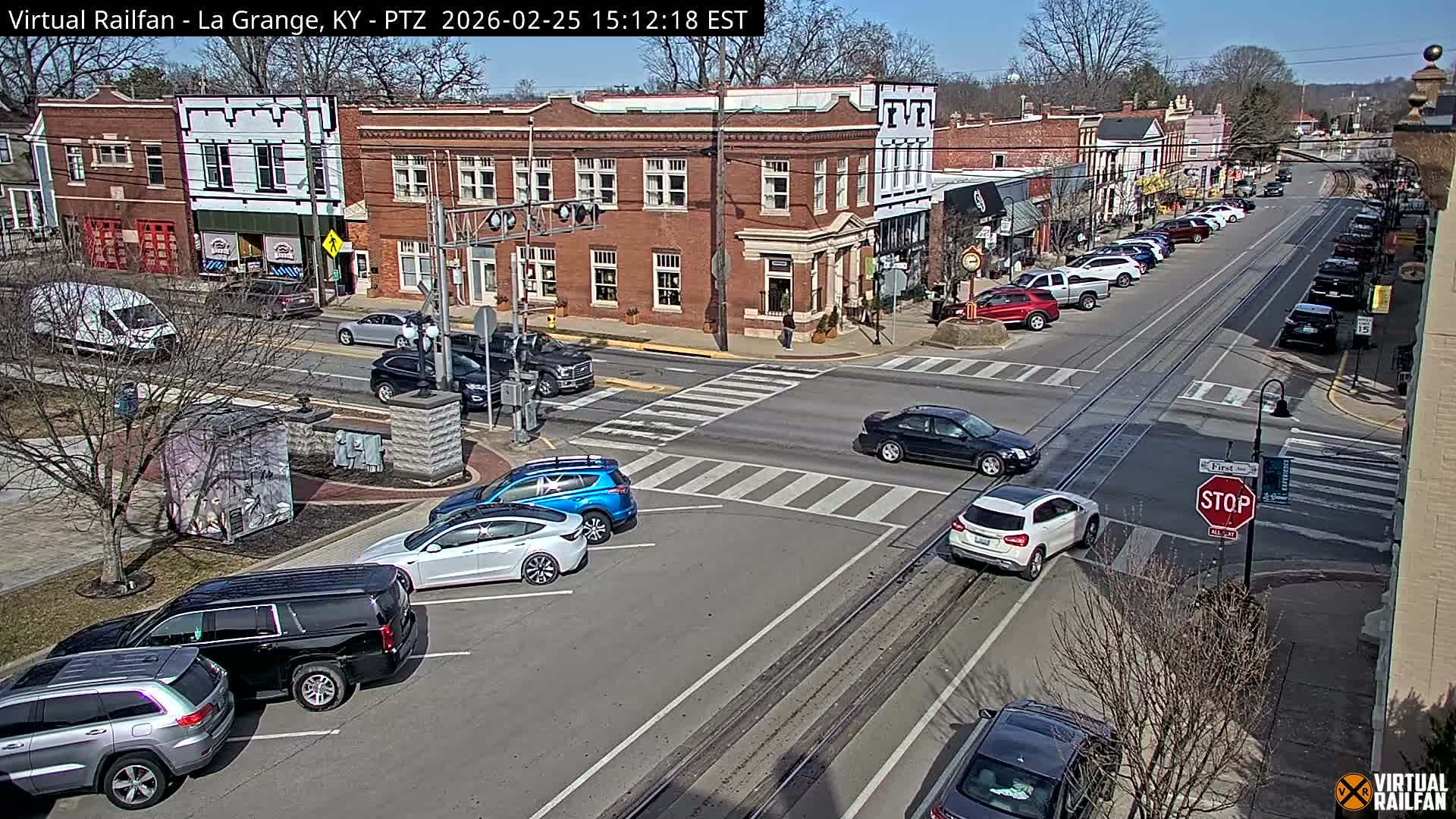 La Grange City & Railroad Crossing Live Cam - La Grange, Oldham, Kentucky, USA