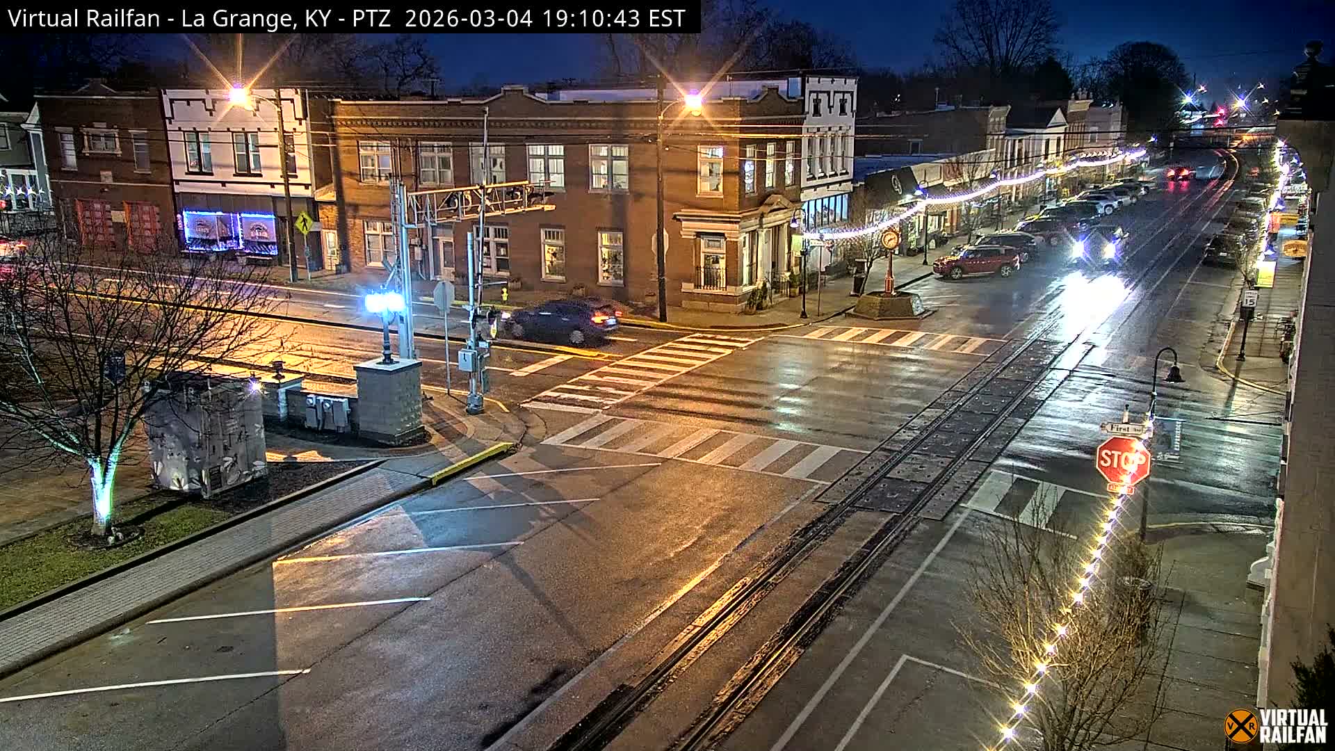 La Grange City & Railroad Crossing Live Cam - La Grange, Oldham, Kentucky, USA
