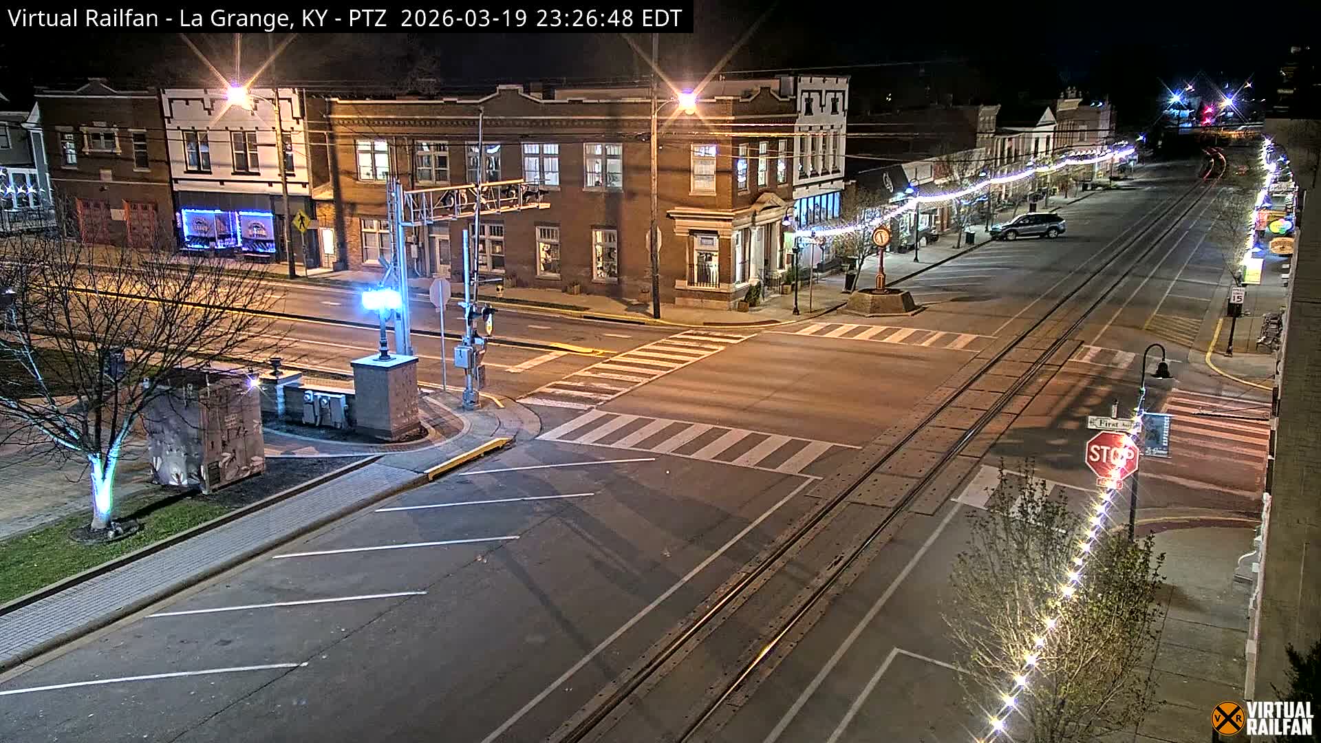 La Grange City & Railroad Crossing Live Cam - La Grange, Oldham, Kentucky, USA