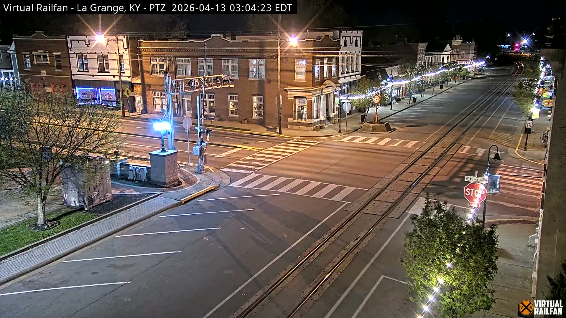 La Grange City & Railroad Crossing Live Cam - La Grange, Oldham, Kentucky, USA