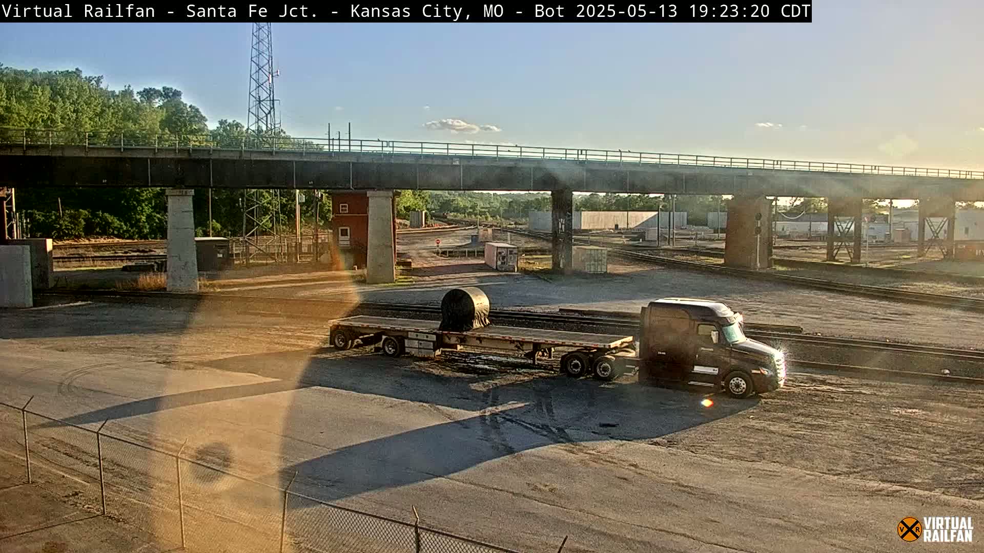 Kansas City Santa Fe Railway Junction Live Cam - Kansas City, Jackson, Missouri, USA 