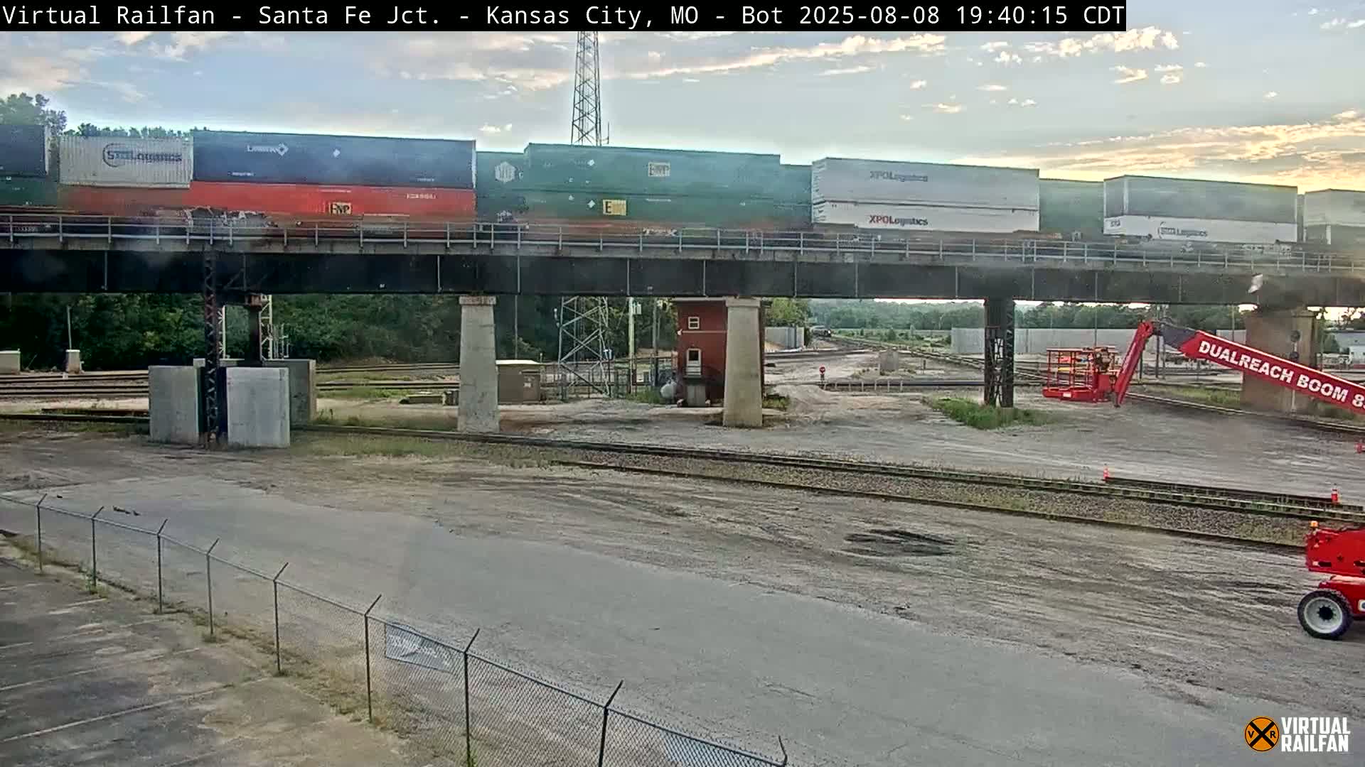 Kansas City Santa Fe Railway Junction Live Cam - Kansas City, Jackson, Missouri, USA 