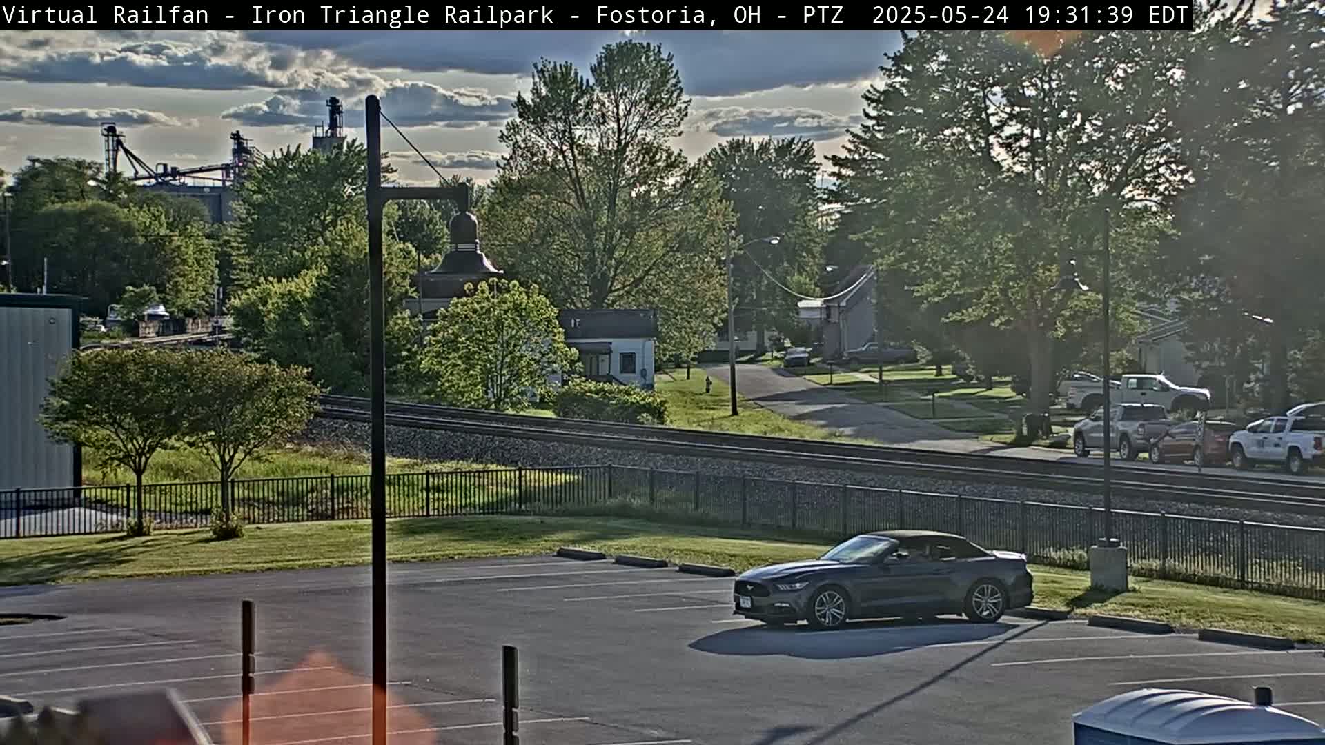 Fostoria Iron Triangle Railpark  & Railroad Crossing Live Cam -Fostoria , Seneca, Ohio, USA