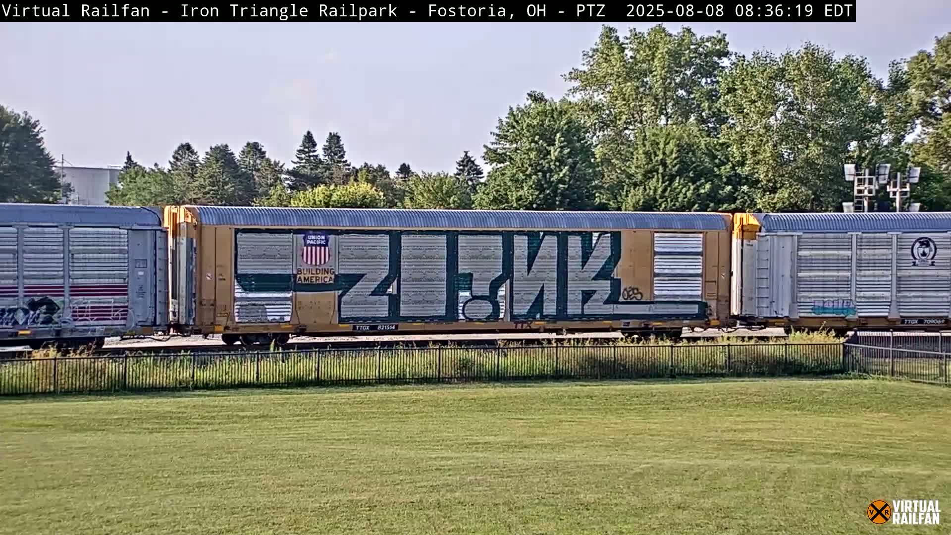 Fostoria Iron Triangle Railpark  & Railroad Crossing Live Cam -Fostoria , Seneca, Ohio, USA