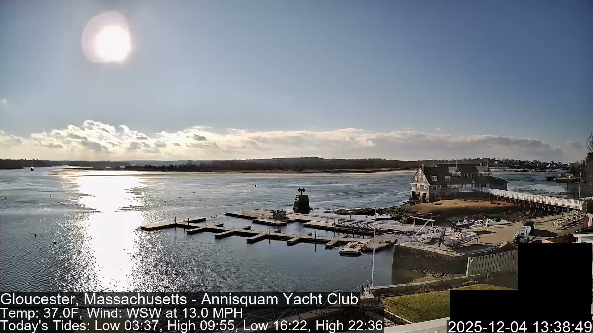 Annisquam Yacht Club Live Cam - Gloucester, Massachusetts, USA 