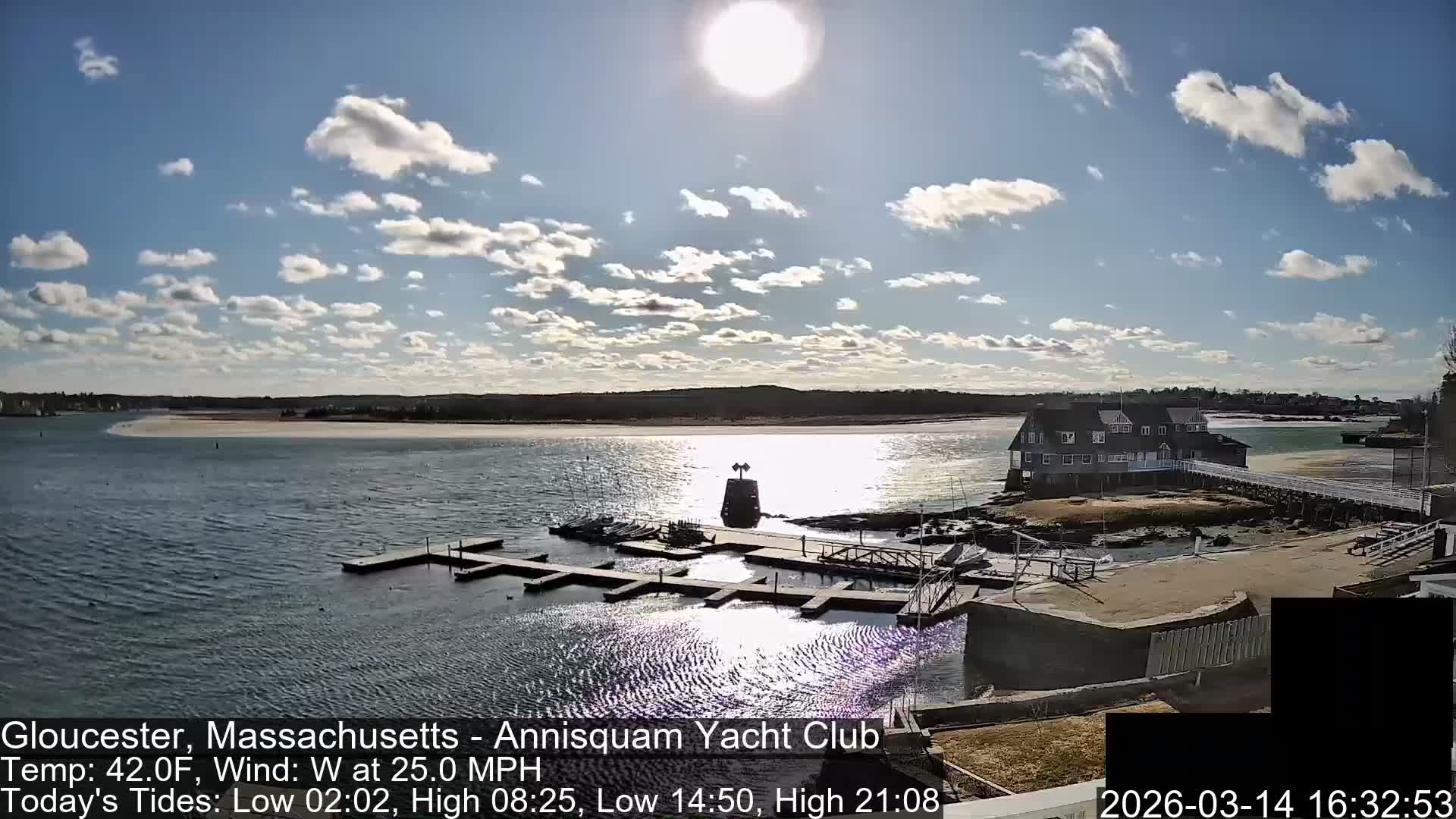 Annisquam Yacht Club Live Cam - Gloucester, Massachusetts, USA 