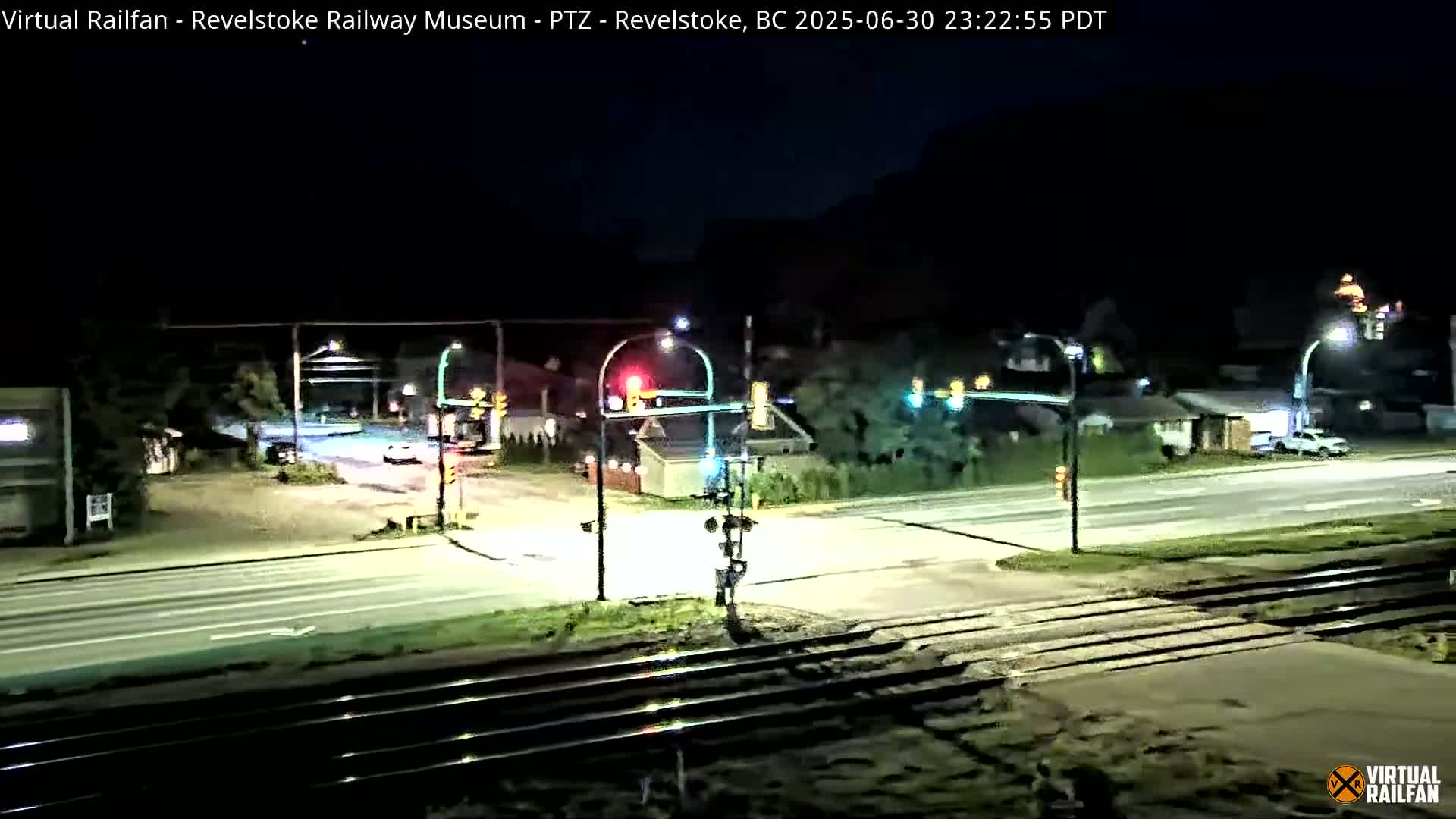 Revelstoke City & Canadian Pacific Railway Railroad Crossing Live Cam - Revelstoke, Columbia-Shuswap, British Columbia, Canada  PTZ | Virtual Railfan LIVE ! 2025-03-18 12:14