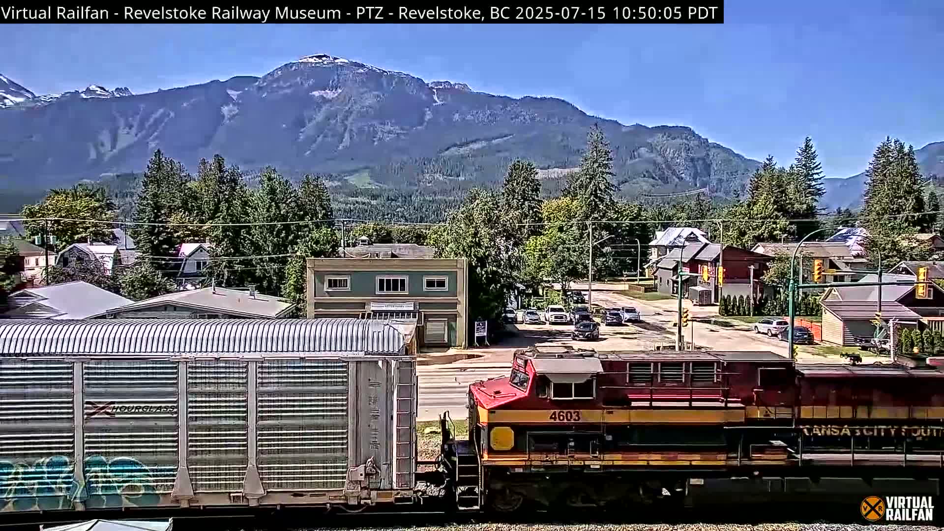 Revelstoke City & Canadian Pacific Railway Railroad Crossing Live Cam - Revelstoke, Columbia-Shuswap, British Columbia, Canada  PTZ | Virtual Railfan LIVE ! 2025-03-18 12:14