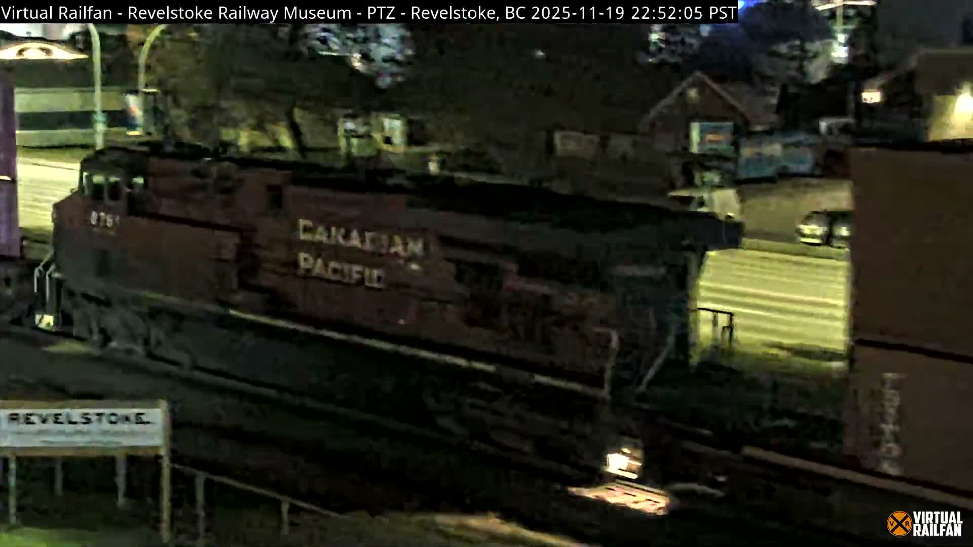 Revelstoke City & Canadian Pacific Railway Railroad Crossing Live Cam - Revelstoke, Columbia-Shuswap, British Columbia, Canada  PTZ | Virtual Railfan LIVE ! 2025-03-18 12:14