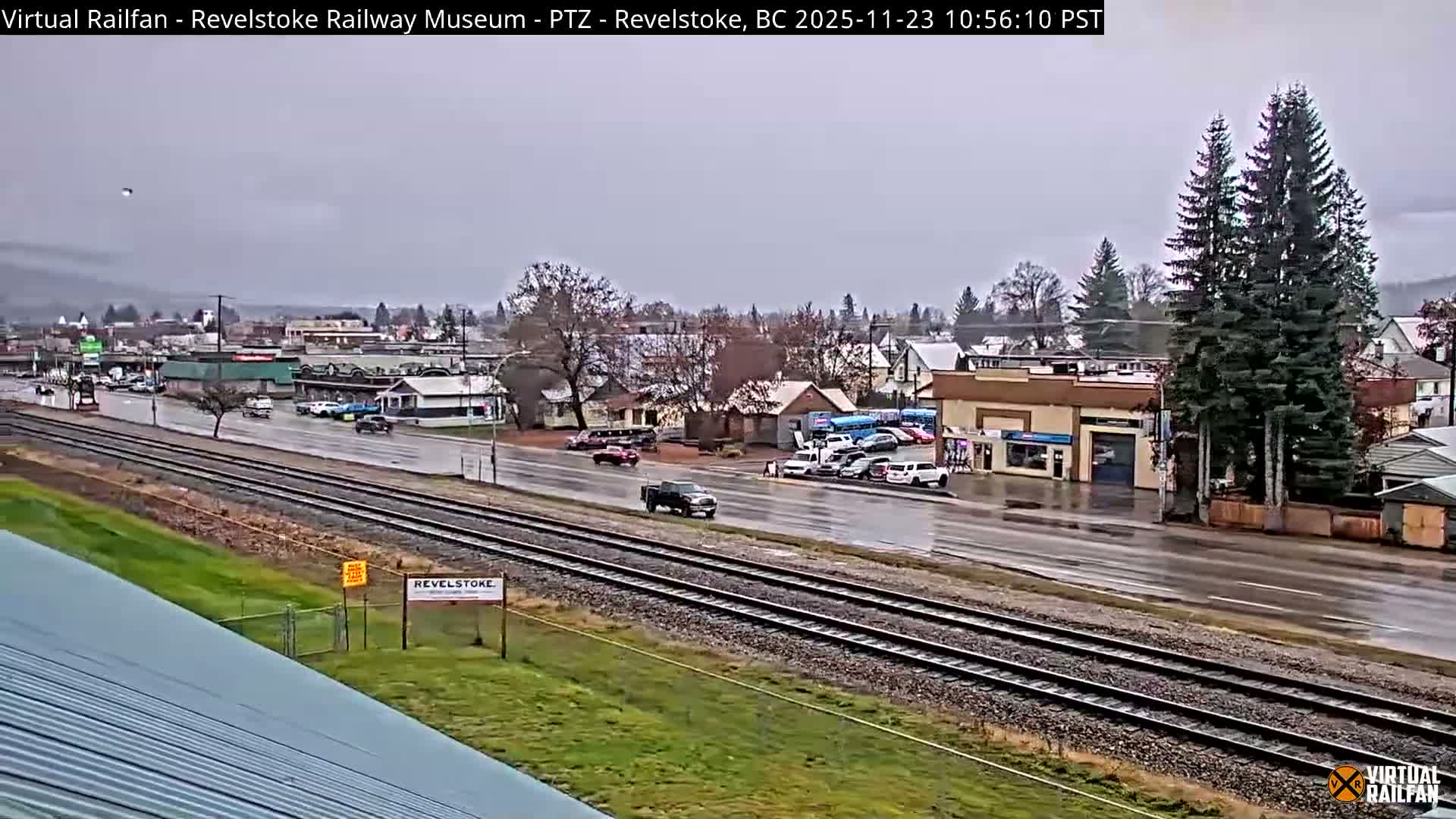 Revelstoke City & Canadian Pacific Railway Railroad Crossing Live Cam - Revelstoke, Columbia-Shuswap, British Columbia, Canada  PTZ | Virtual Railfan LIVE ! 2025-03-18 12:14