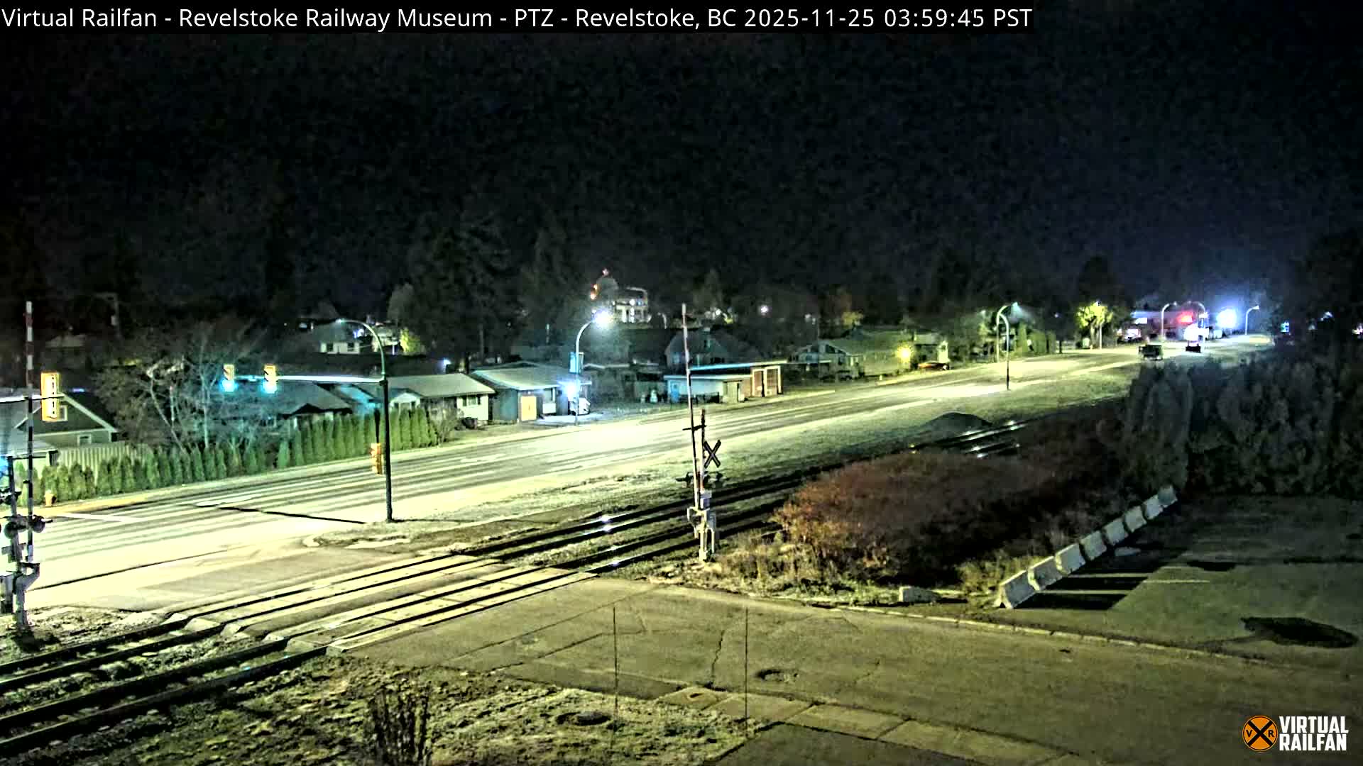 Revelstoke City & Canadian Pacific Railway Railroad Crossing Live Cam - Revelstoke, Columbia-Shuswap, British Columbia, Canada  PTZ | Virtual Railfan LIVE ! 2025-03-18 12:14
