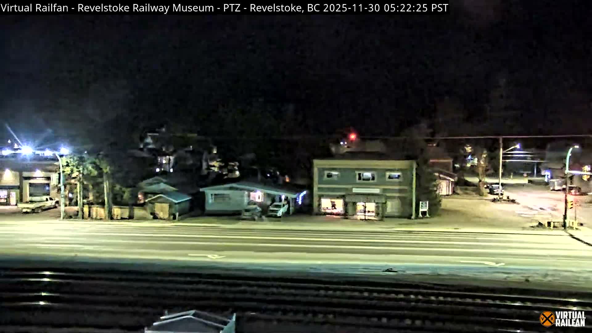 Revelstoke City & Canadian Pacific Railway Railroad Crossing Live Cam - Revelstoke, Columbia-Shuswap, British Columbia, Canada  PTZ | Virtual Railfan LIVE ! 2025-03-18 12:14