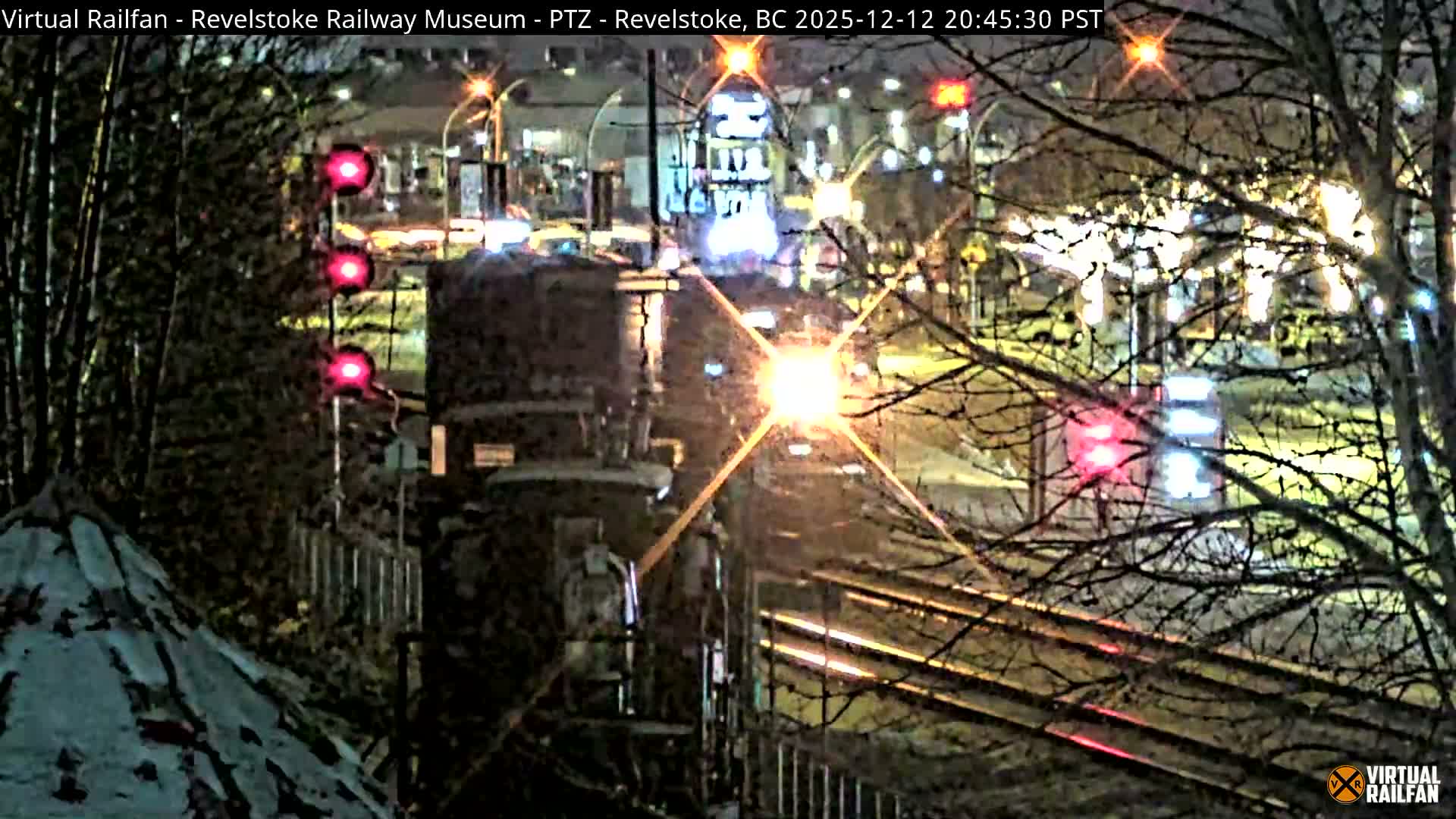 Revelstoke City & Canadian Pacific Railway Railroad Crossing Live Cam - Revelstoke, Columbia-Shuswap, British Columbia, Canada  PTZ | Virtual Railfan LIVE ! 2025-03-18 12:14