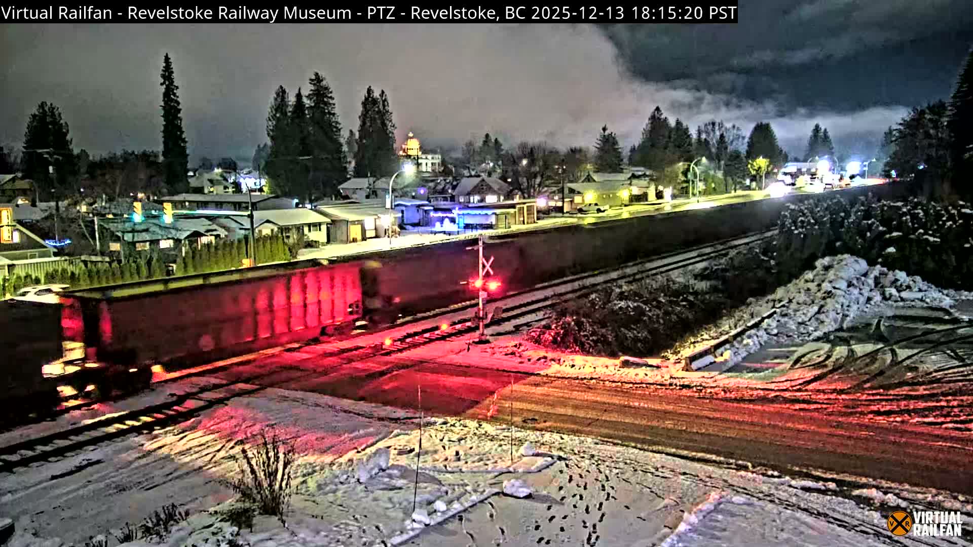 Revelstoke City & Canadian Pacific Railway Railroad Crossing Live Cam - Revelstoke, Columbia-Shuswap, British Columbia, Canada  PTZ | Virtual Railfan LIVE ! 2025-03-18 12:14