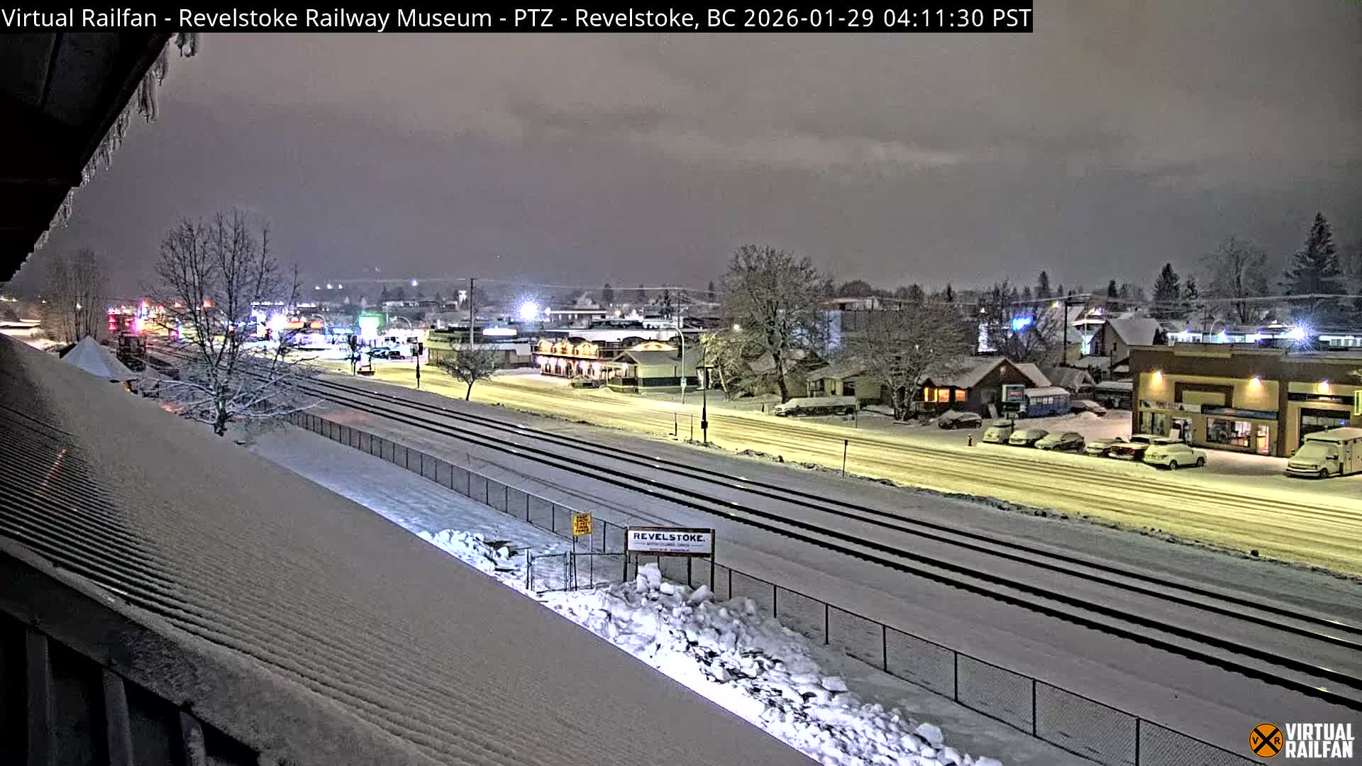 Revelstoke City & Canadian Pacific Railway Railroad Crossing Live Cam - Revelstoke, Columbia-Shuswap, British Columbia, Canada  PTZ | Virtual Railfan LIVE ! 2025-03-18 12:14