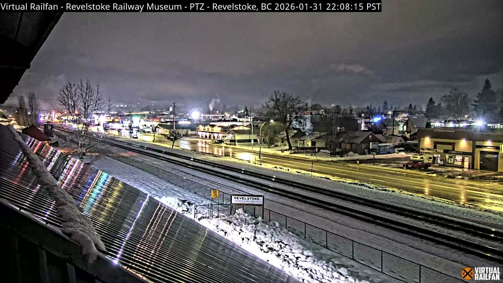 Revelstoke City & Canadian Pacific Railway Railroad Crossing Live Cam - Revelstoke, Columbia-Shuswap, British Columbia, Canada  PTZ | Virtual Railfan LIVE ! 2025-03-18 12:14