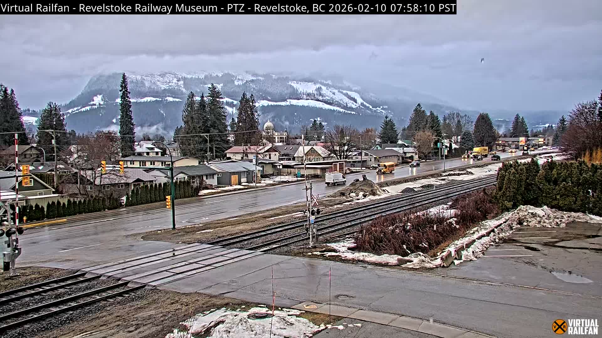 Revelstoke City & Canadian Pacific Railway Railroad Crossing Live Cam - Revelstoke, Columbia-Shuswap, British Columbia, Canada  PTZ | Virtual Railfan LIVE ! 2025-03-18 12:14