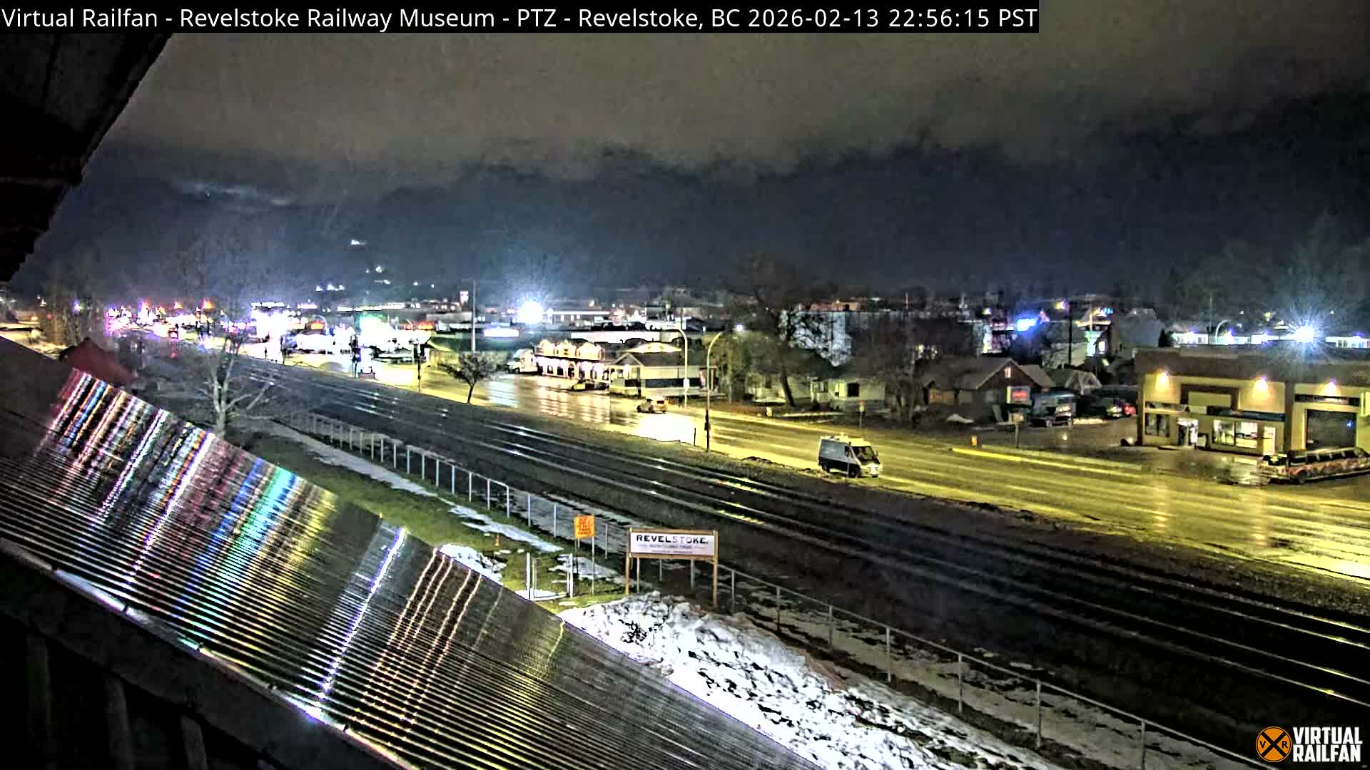 Revelstoke City & Canadian Pacific Railway Railroad Crossing Live Cam - Revelstoke, Columbia-Shuswap, British Columbia, Canada  PTZ | Virtual Railfan LIVE ! 2025-03-18 12:14