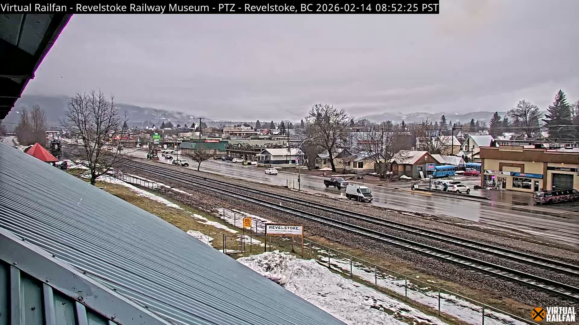 Revelstoke City & Canadian Pacific Railway Railroad Crossing Live Cam - Revelstoke, Columbia-Shuswap, British Columbia, Canada  PTZ | Virtual Railfan LIVE ! 2025-03-18 12:14