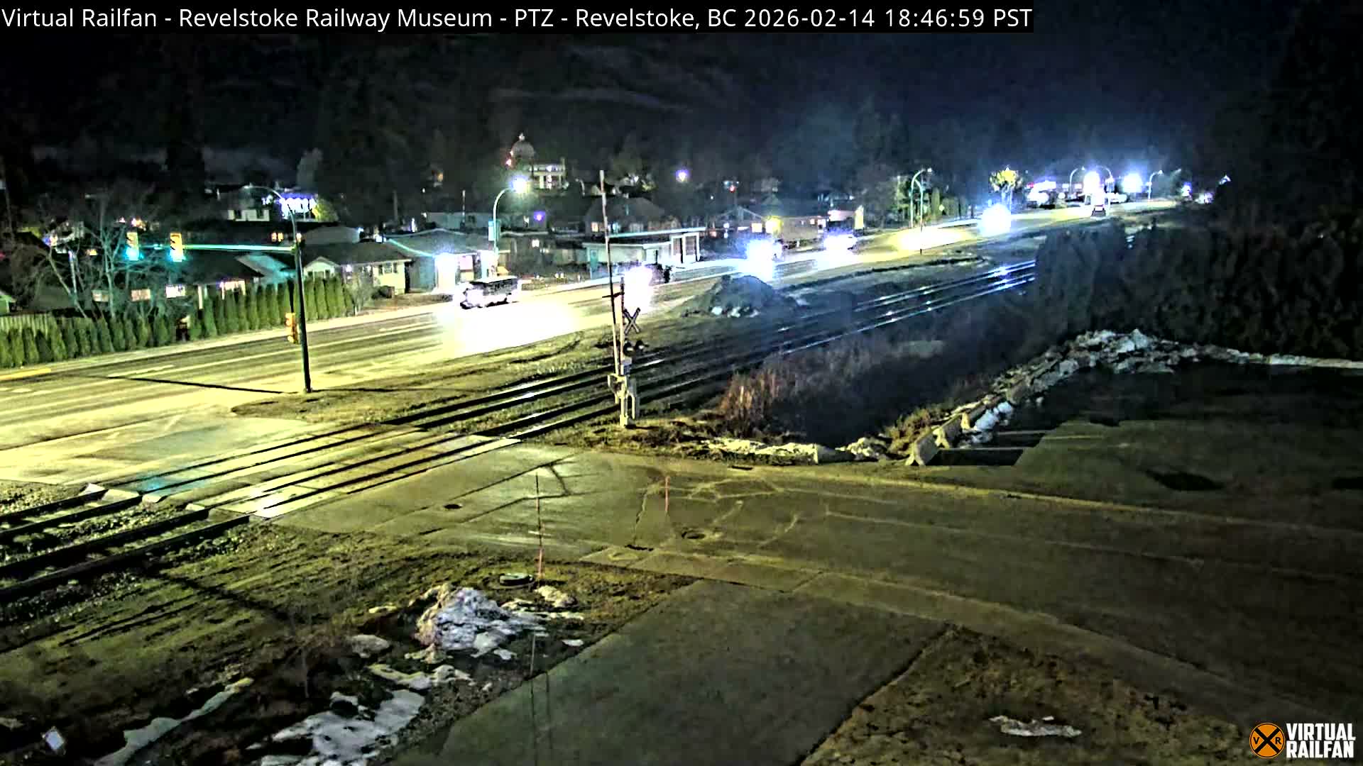 Revelstoke City & Canadian Pacific Railway Railroad Crossing Live Cam - Revelstoke, Columbia-Shuswap, British Columbia, Canada  PTZ | Virtual Railfan LIVE ! 2025-03-18 12:14