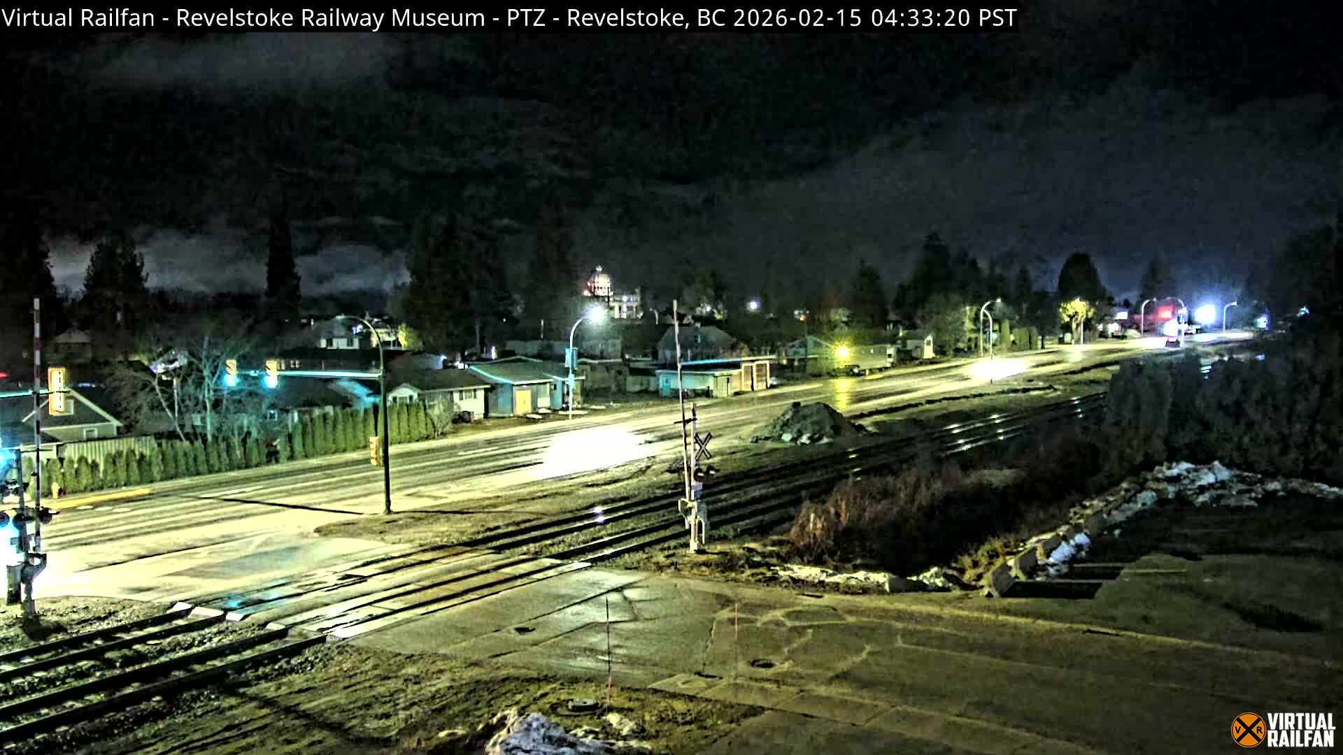 Revelstoke City & Canadian Pacific Railway Railroad Crossing Live Cam - Revelstoke, Columbia-Shuswap, British Columbia, Canada  PTZ | Virtual Railfan LIVE ! 2025-03-18 12:14