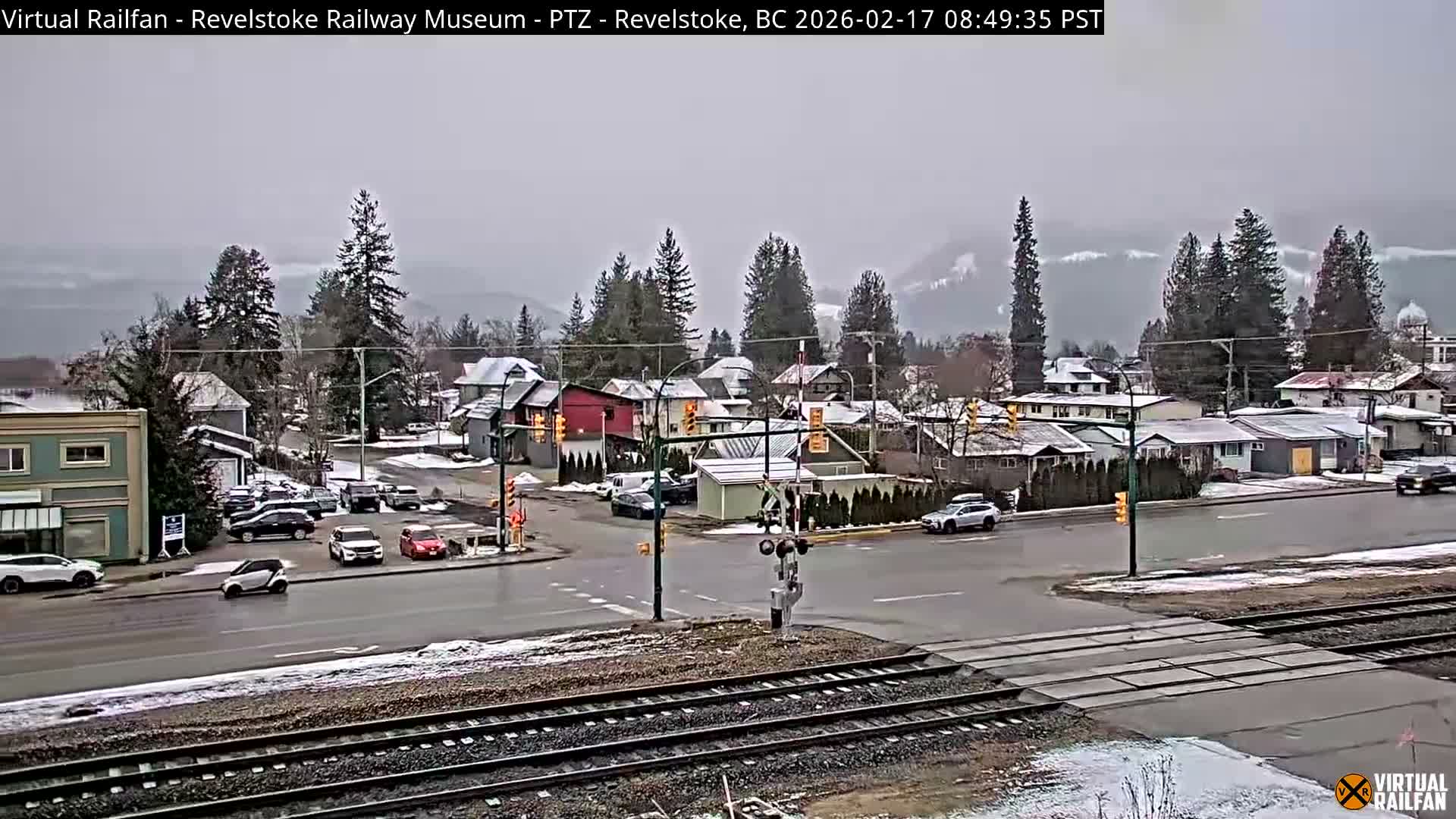 Revelstoke City & Canadian Pacific Railway Railroad Crossing Live Cam - Revelstoke, Columbia-Shuswap, British Columbia, Canada  PTZ | Virtual Railfan LIVE ! 2025-03-18 12:14