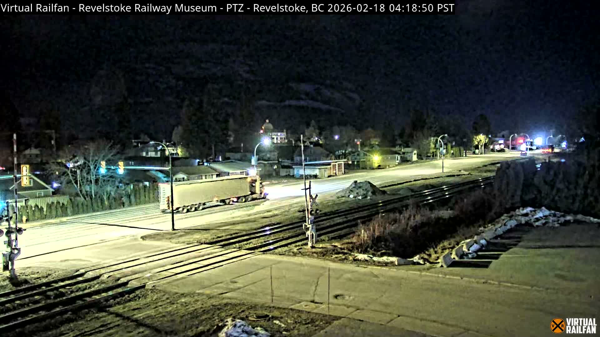 Revelstoke City & Canadian Pacific Railway Railroad Crossing Live Cam - Revelstoke, Columbia-Shuswap, British Columbia, Canada  PTZ | Virtual Railfan LIVE ! 2025-03-18 12:14