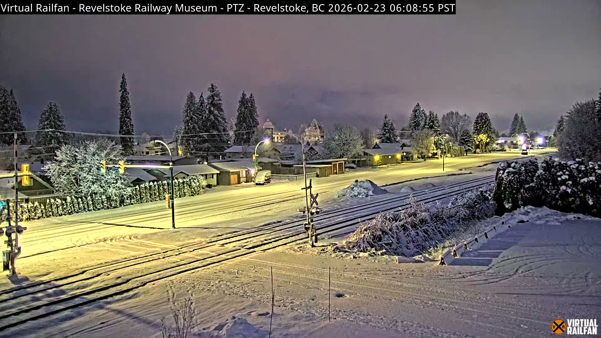 Revelstoke City & Canadian Pacific Railway Railroad Crossing Live Cam - Revelstoke, Columbia-Shuswap, British Columbia, Canada  PTZ | Virtual Railfan LIVE ! 2025-03-18 12:14