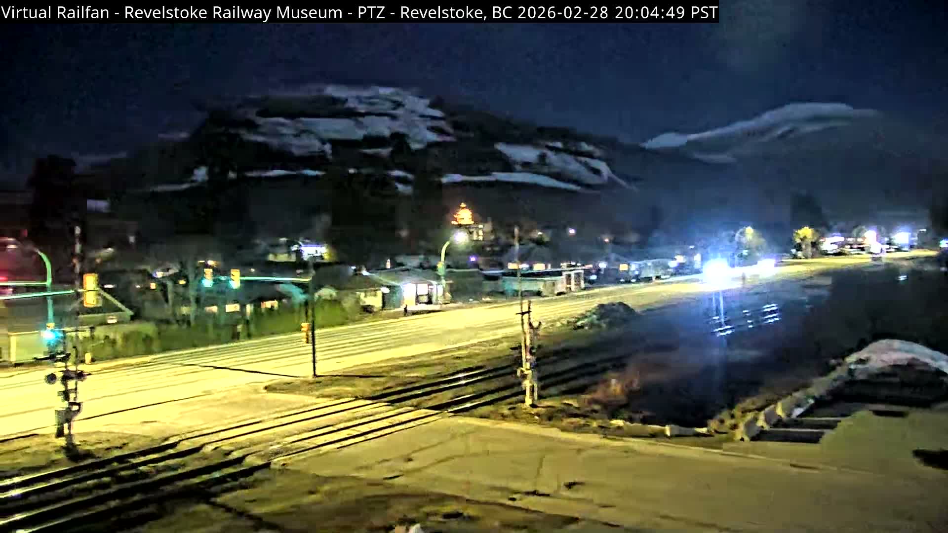 Revelstoke City & Canadian Pacific Railway Railroad Crossing Live Cam - Revelstoke, Columbia-Shuswap, British Columbia, Canada  PTZ | Virtual Railfan LIVE ! 2025-03-18 12:14