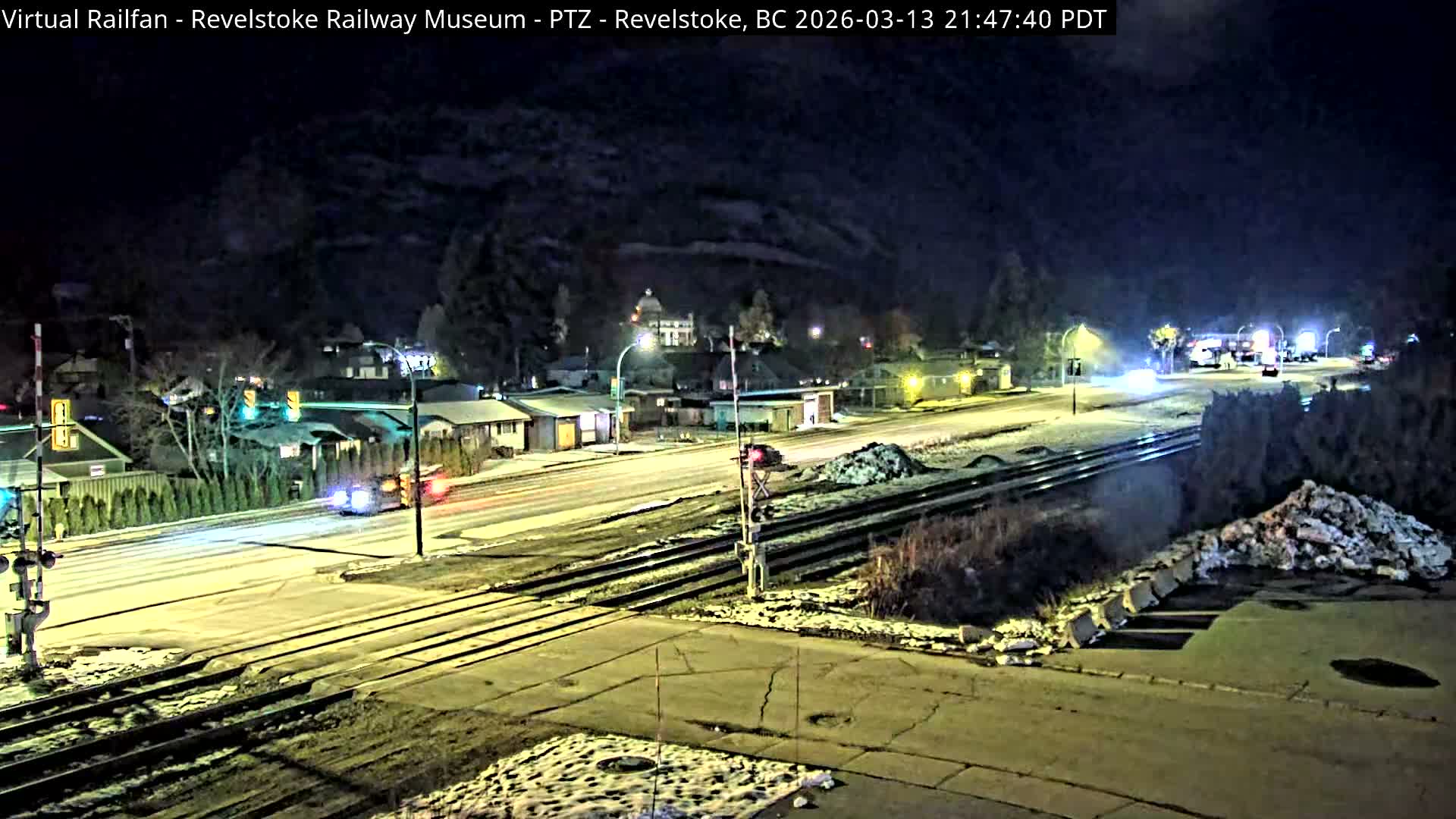 Revelstoke City & Canadian Pacific Railway Railroad Crossing Live Cam - Revelstoke, Columbia-Shuswap, British Columbia, Canada  PTZ | Virtual Railfan LIVE ! 2025-03-18 12:14