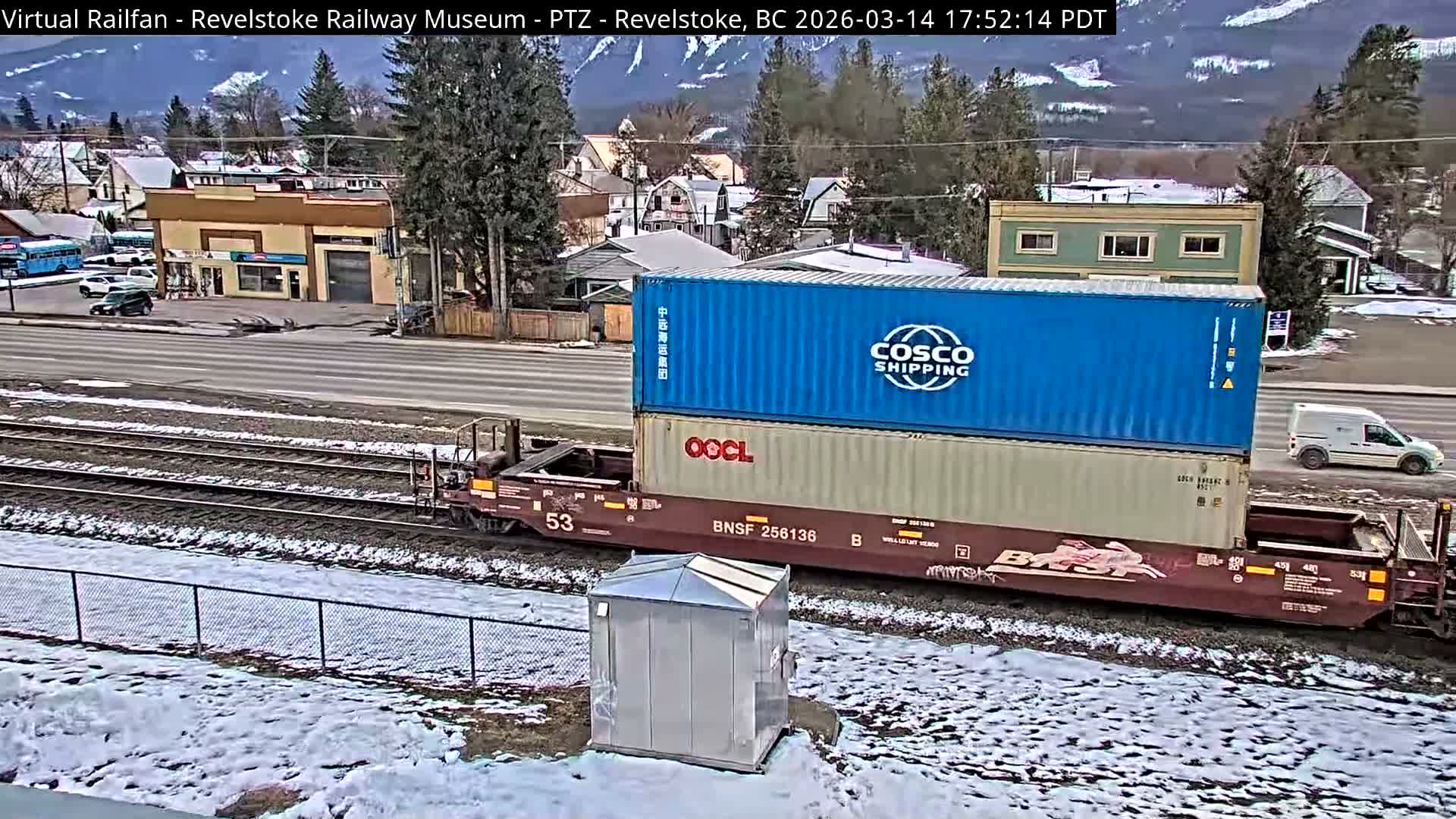 Revelstoke City & Canadian Pacific Railway Railroad Crossing Live Cam - Revelstoke, Columbia-Shuswap, British Columbia, Canada  PTZ | Virtual Railfan LIVE ! 2025-03-18 12:14