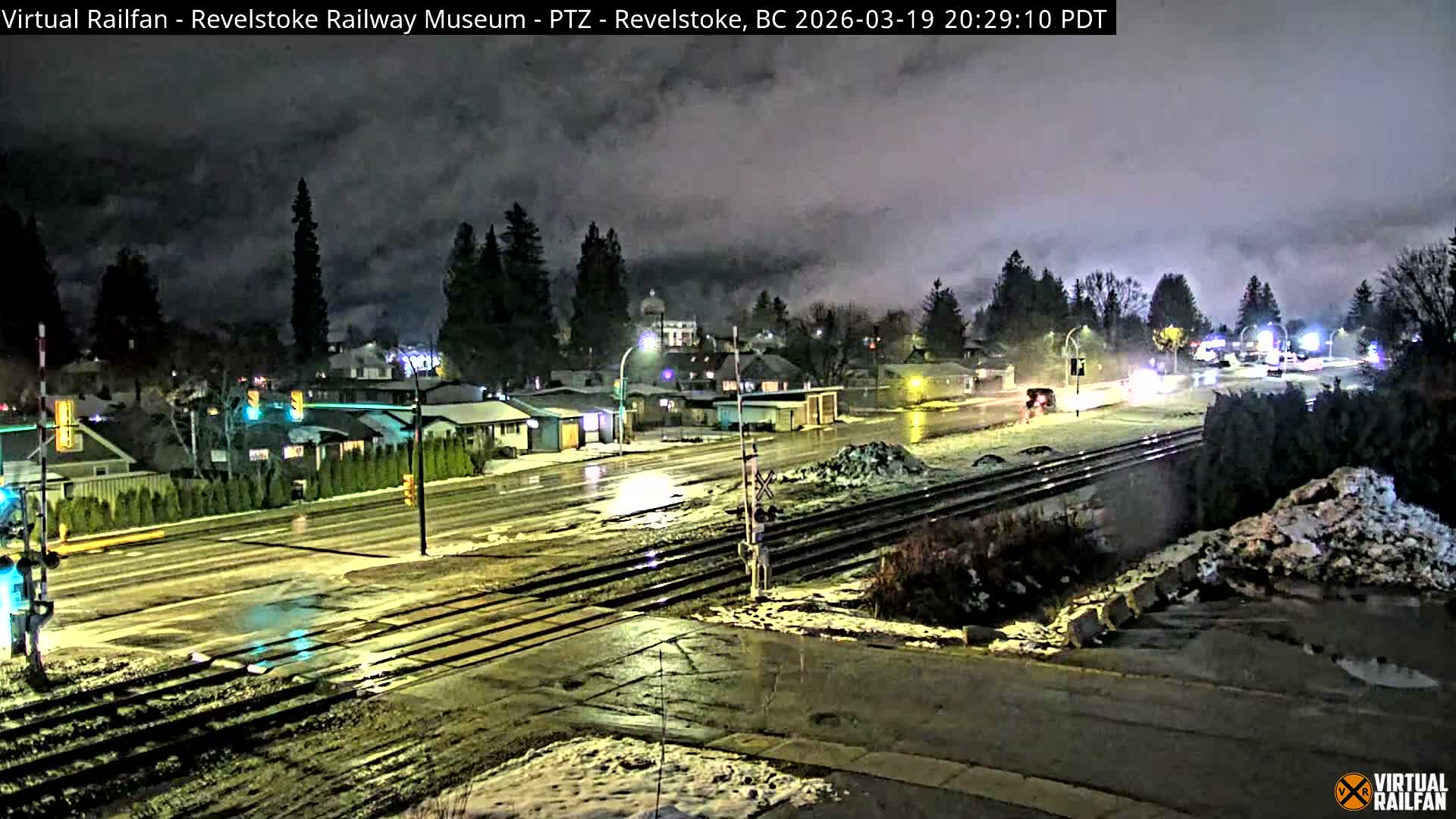 Revelstoke City & Canadian Pacific Railway Railroad Crossing Live Cam - Revelstoke, Columbia-Shuswap, British Columbia, Canada  PTZ | Virtual Railfan LIVE ! 2025-03-18 12:14