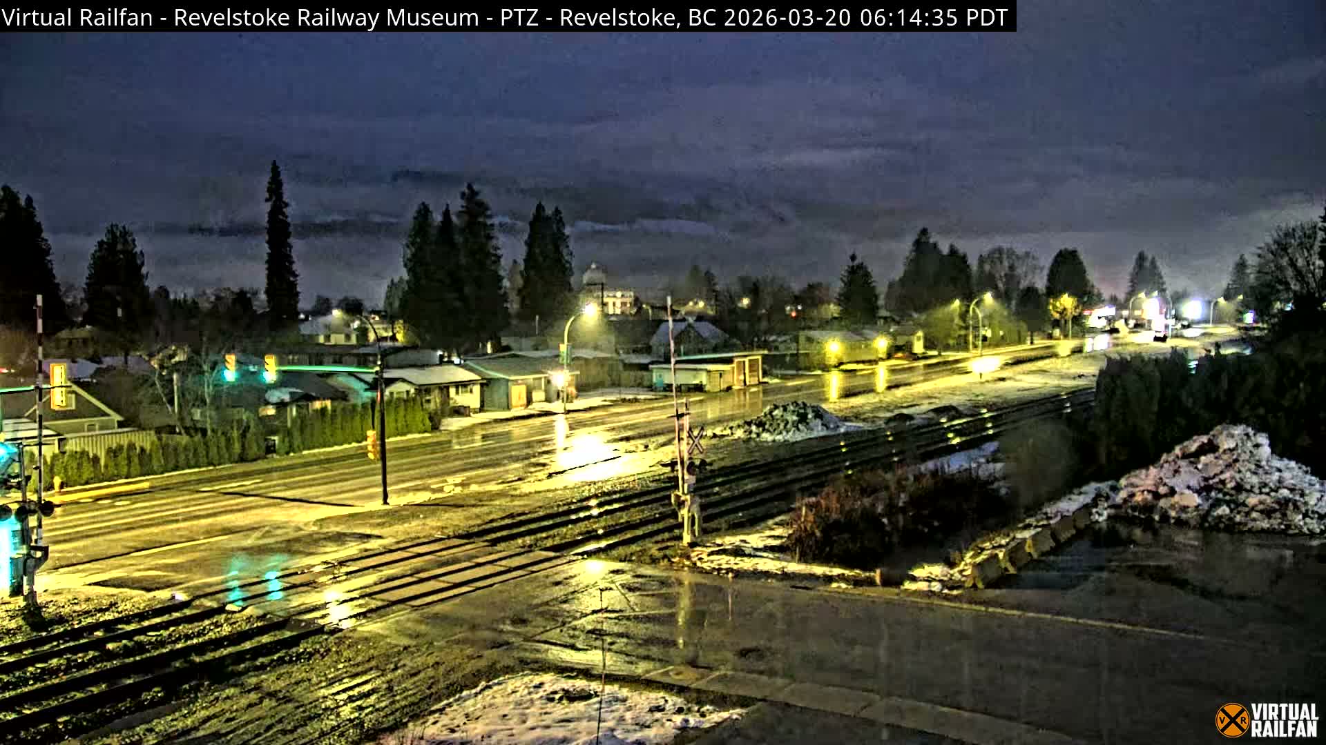 Revelstoke City & Canadian Pacific Railway Railroad Crossing Live Cam - Revelstoke, Columbia-Shuswap, British Columbia, Canada  PTZ | Virtual Railfan LIVE ! 2025-03-18 12:14
